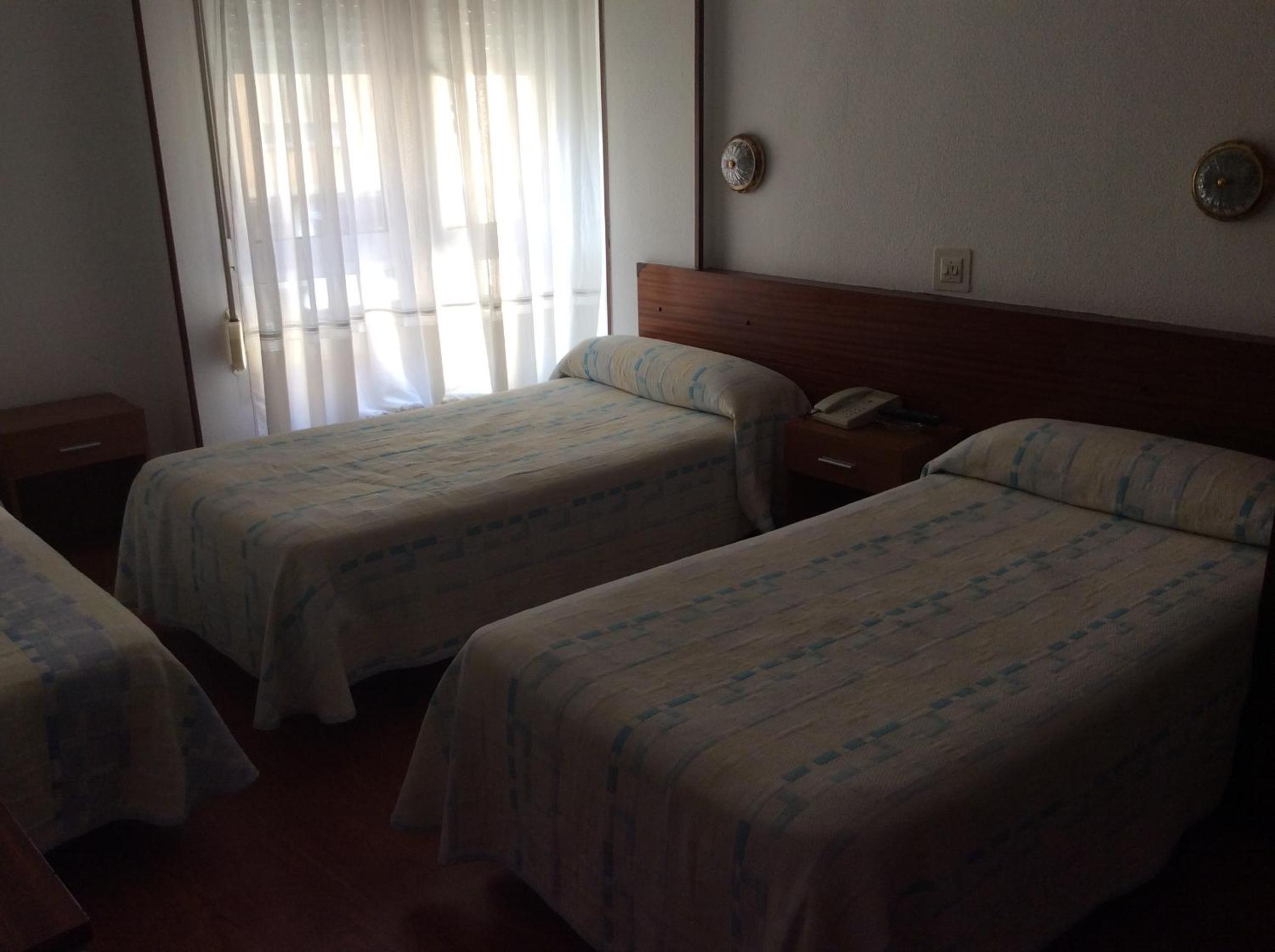 Double Room with Extra Bed photo 3