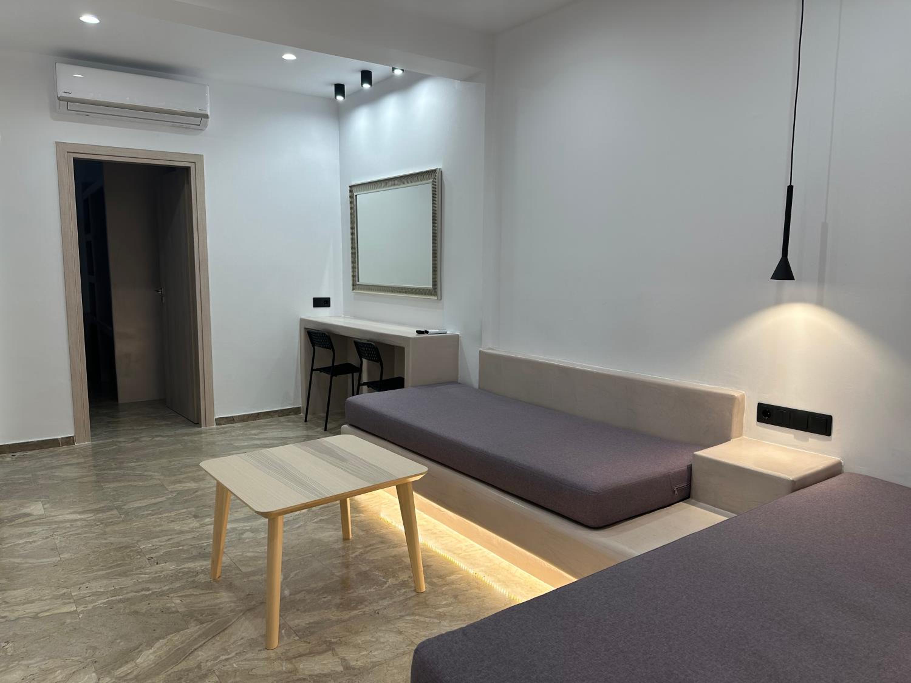 Apartment (6 Adults)