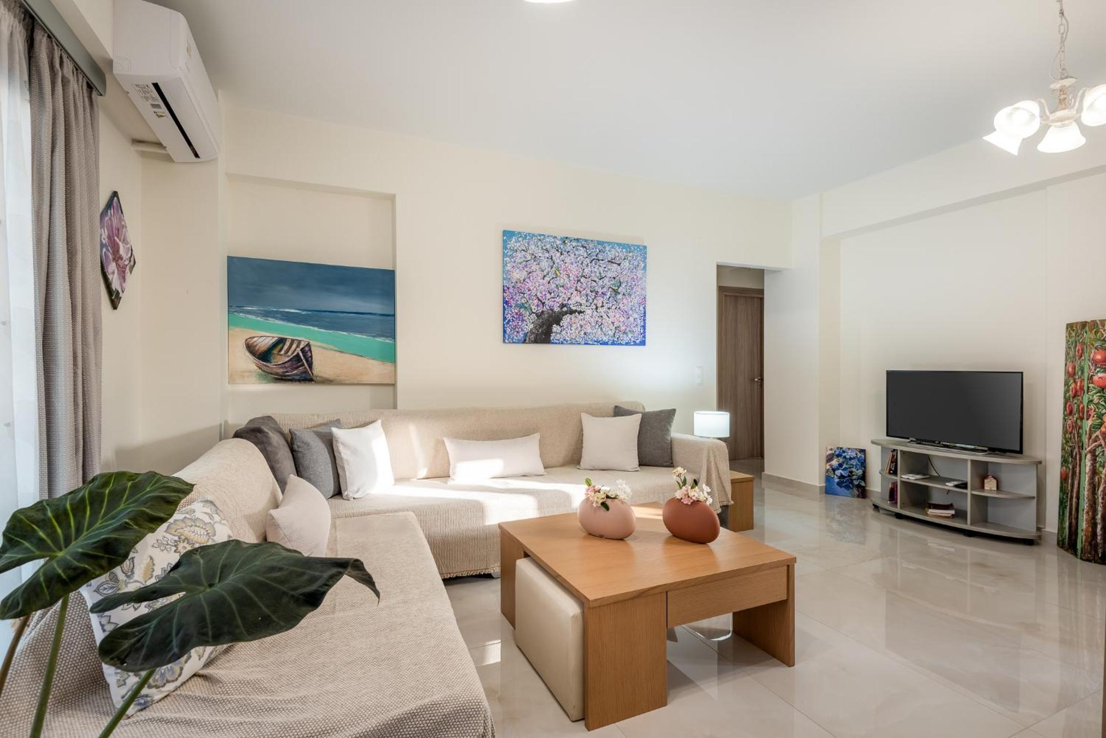 Deluxe Two-Bedroom Apartment with Garden View