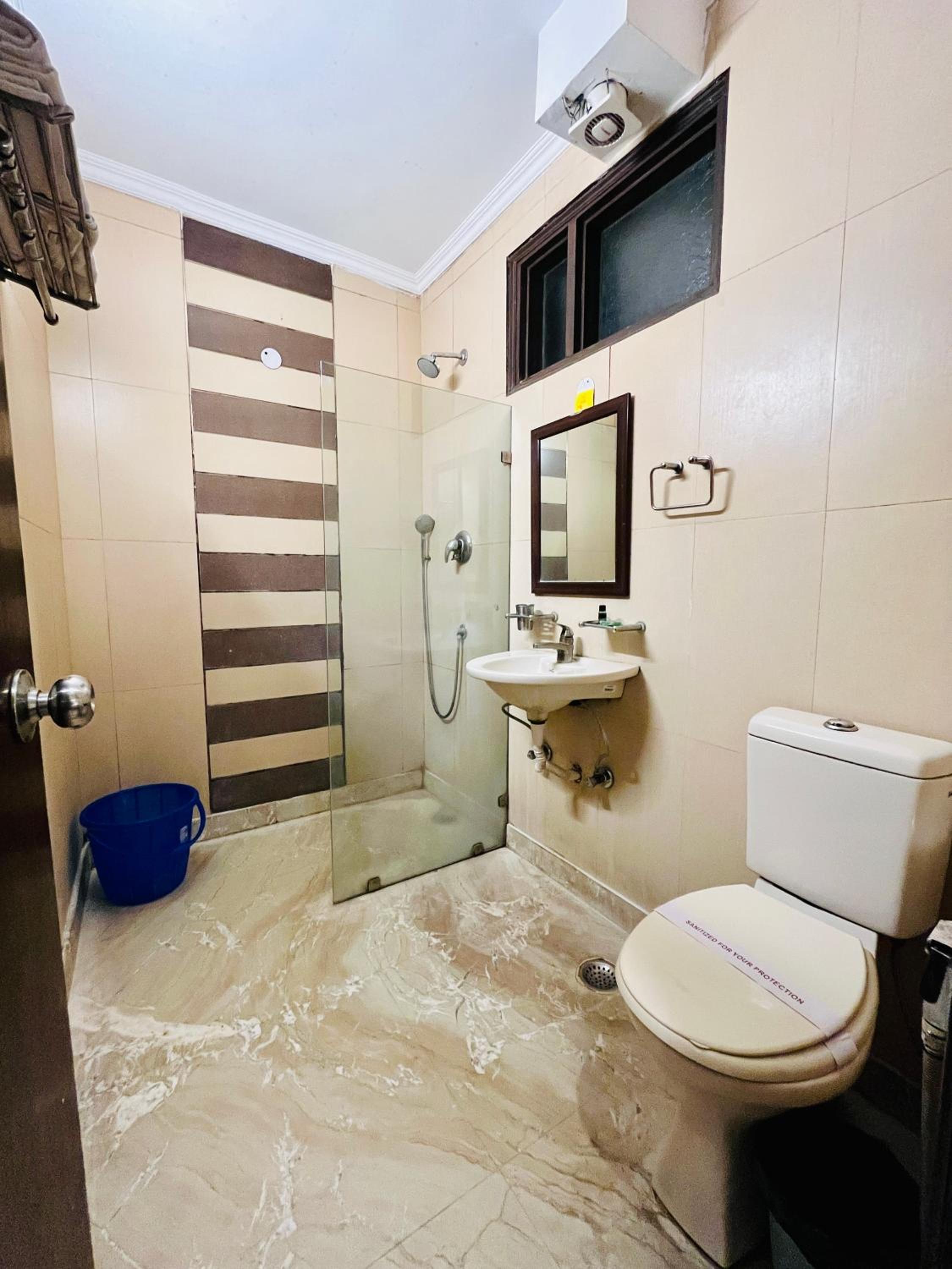 Superior King Room - Photo 5
