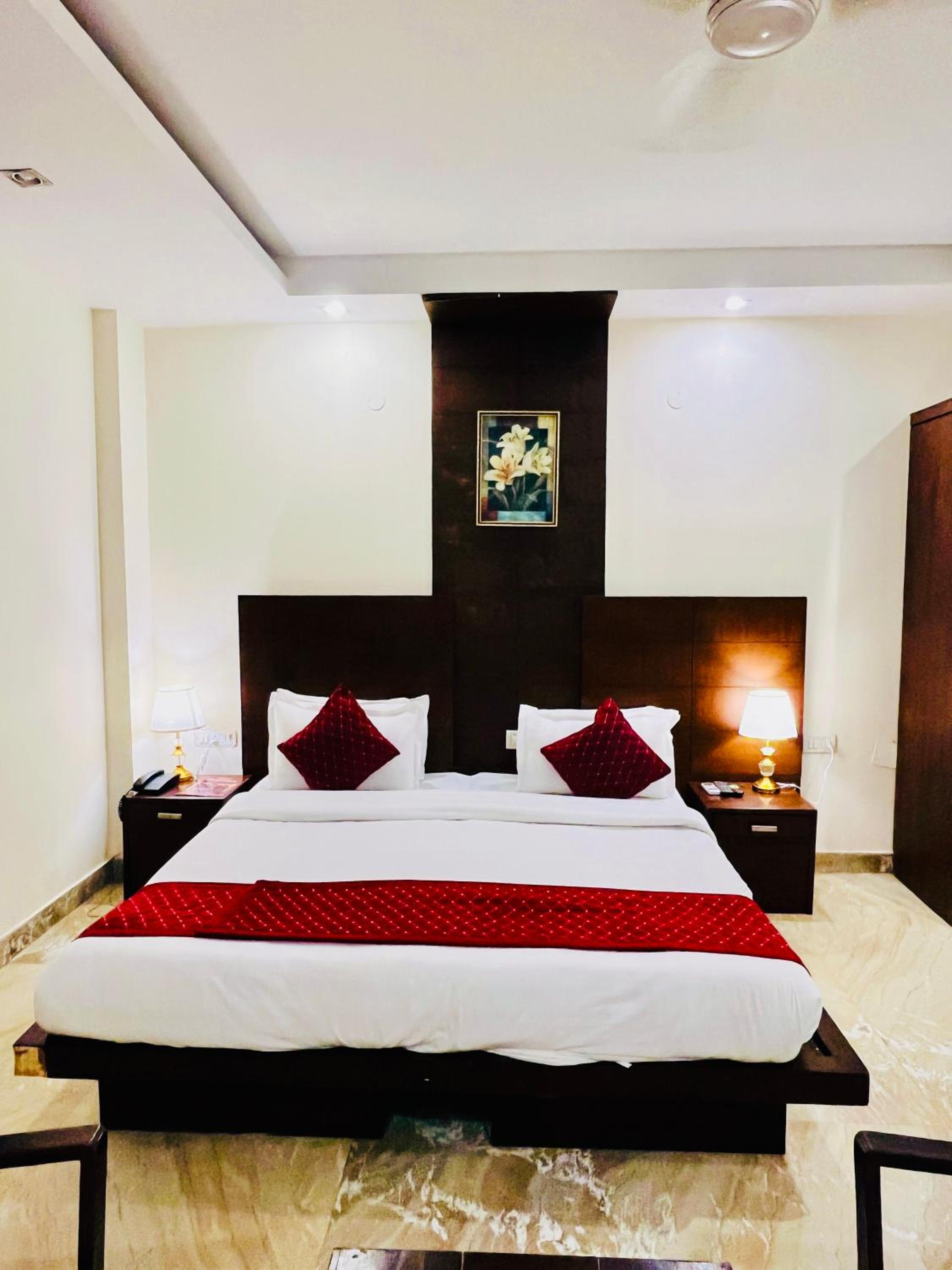 Deluxe Double Room - Photo 4