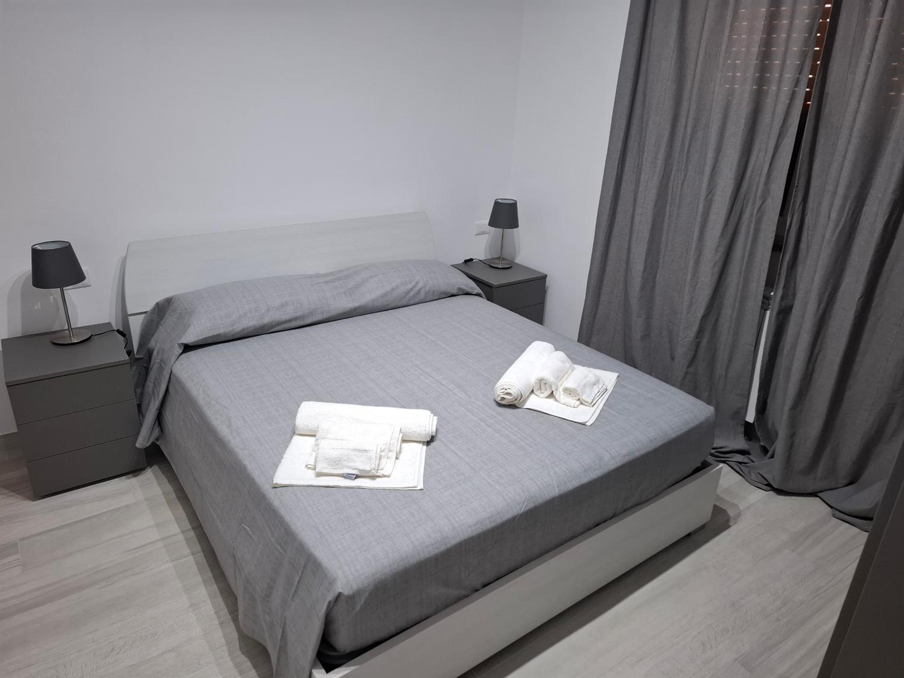 One-Bedroom Apartment photo 3