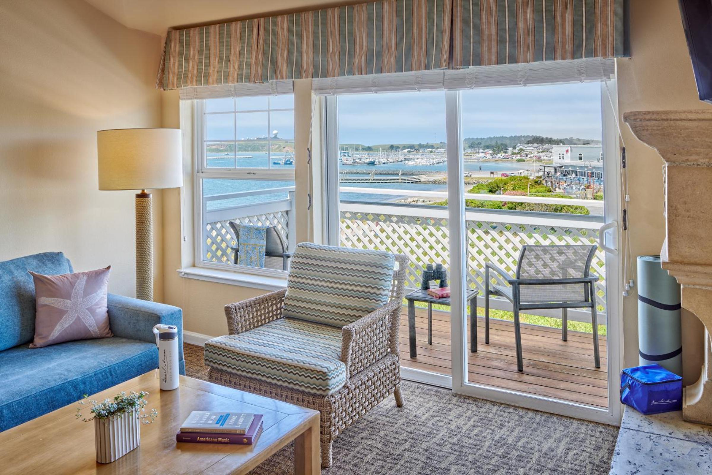 Partial Ocean View Suite photo 3