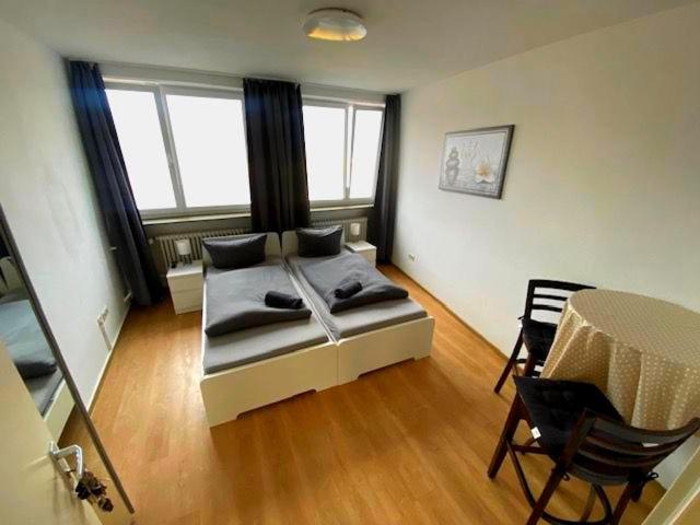 Standard Double Room with Shared Bathroom photo 1