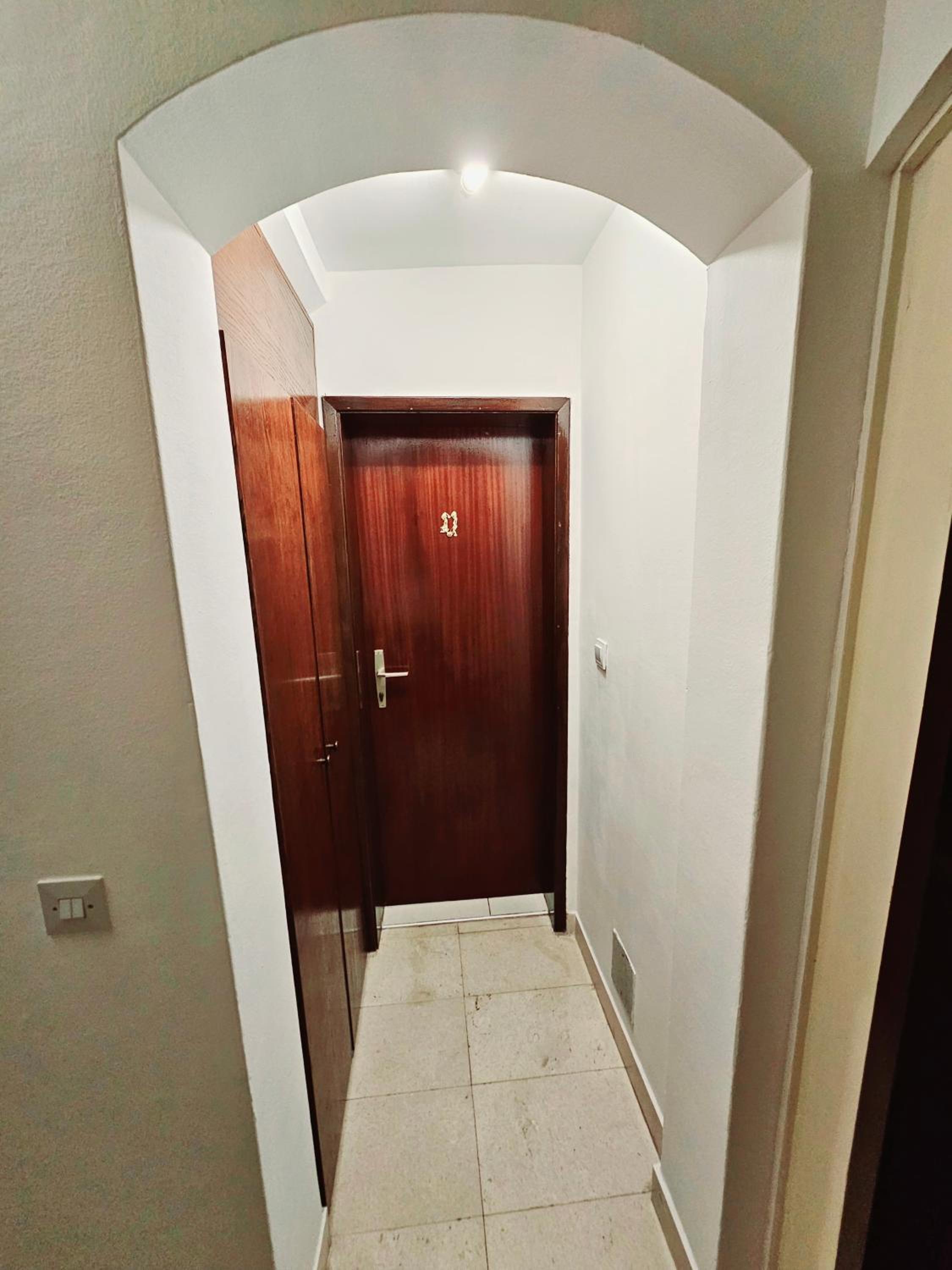 Three-Bedroom Apartment with Mountain View photo 3
