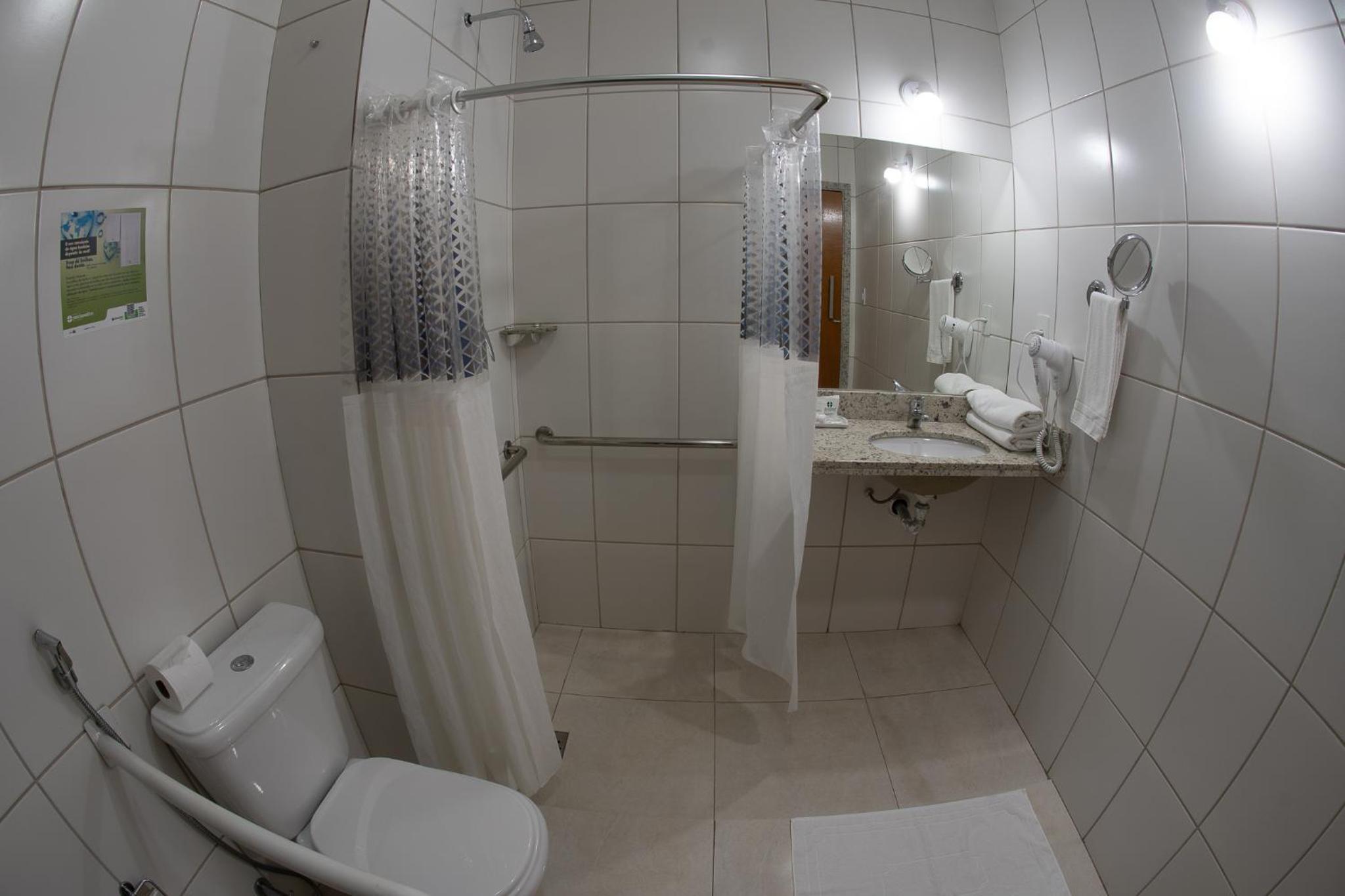 Single Room - Disability Access photo 3