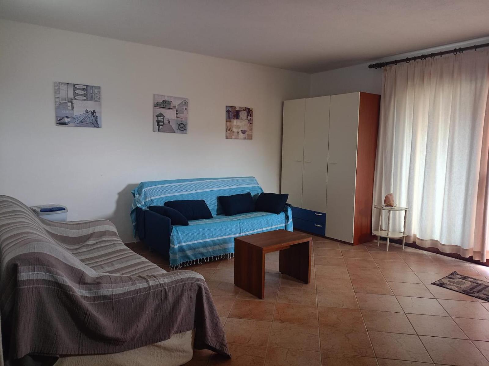 One-Bedroom House