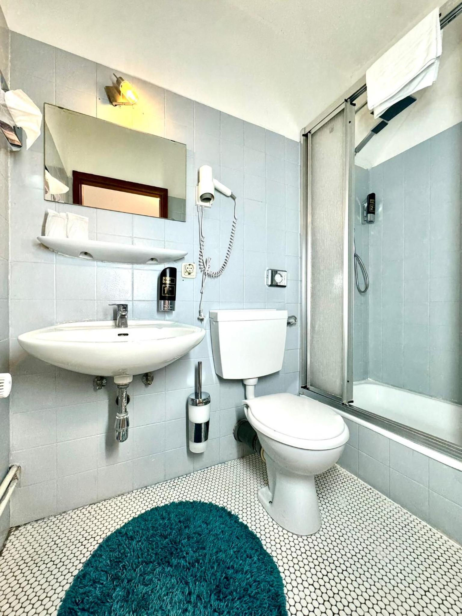 Classic Triple Room photo 3
