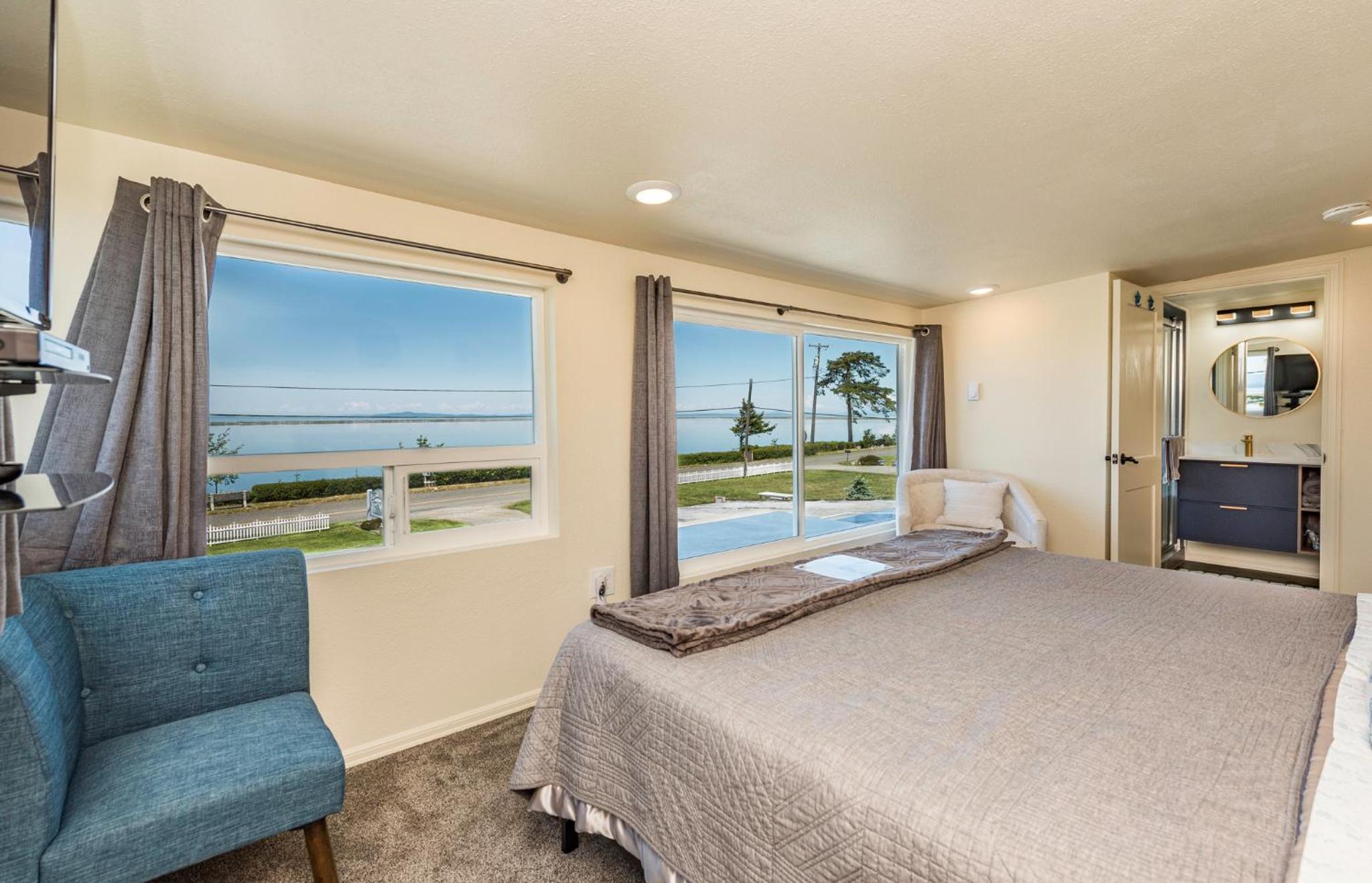 Deluxe Double Room with Sea View