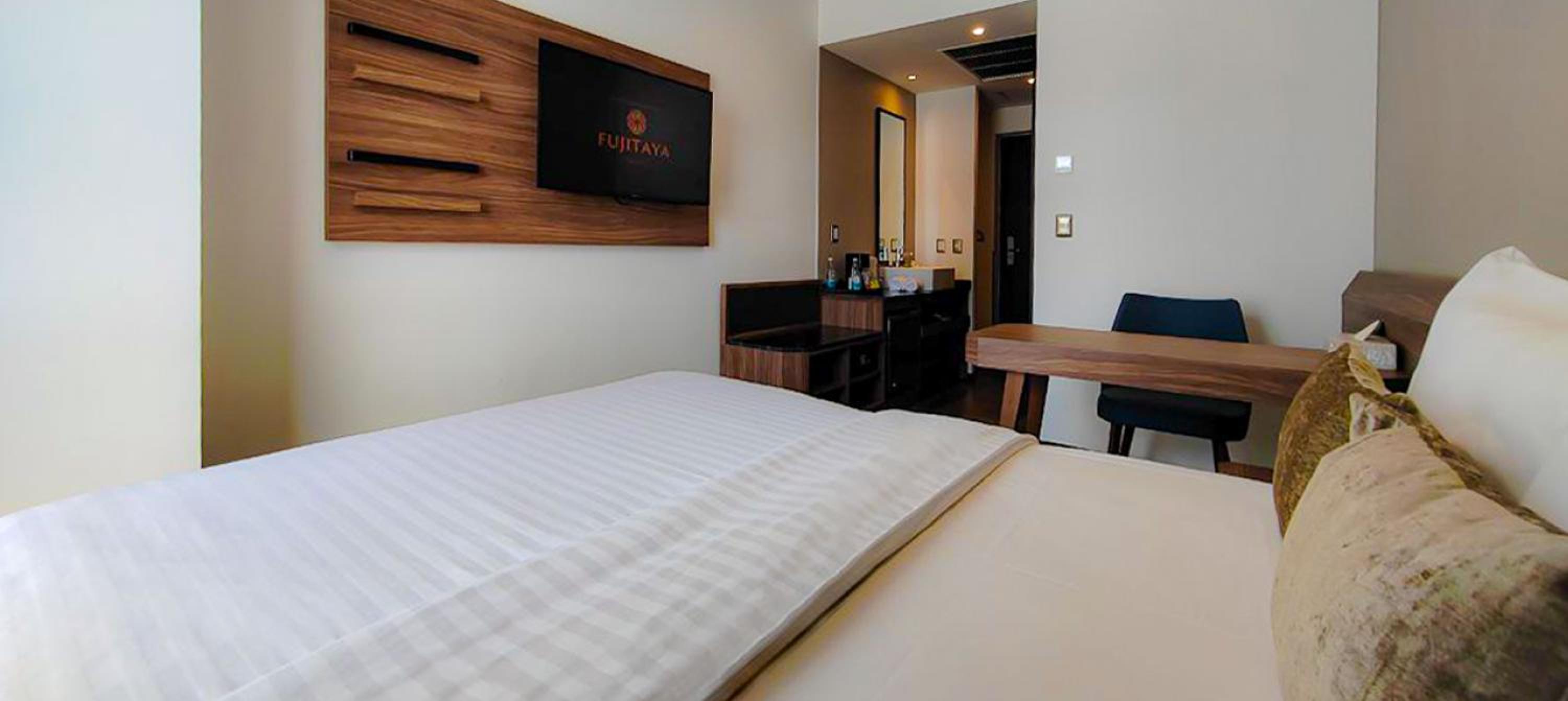 Standard Double Room - Photo 4