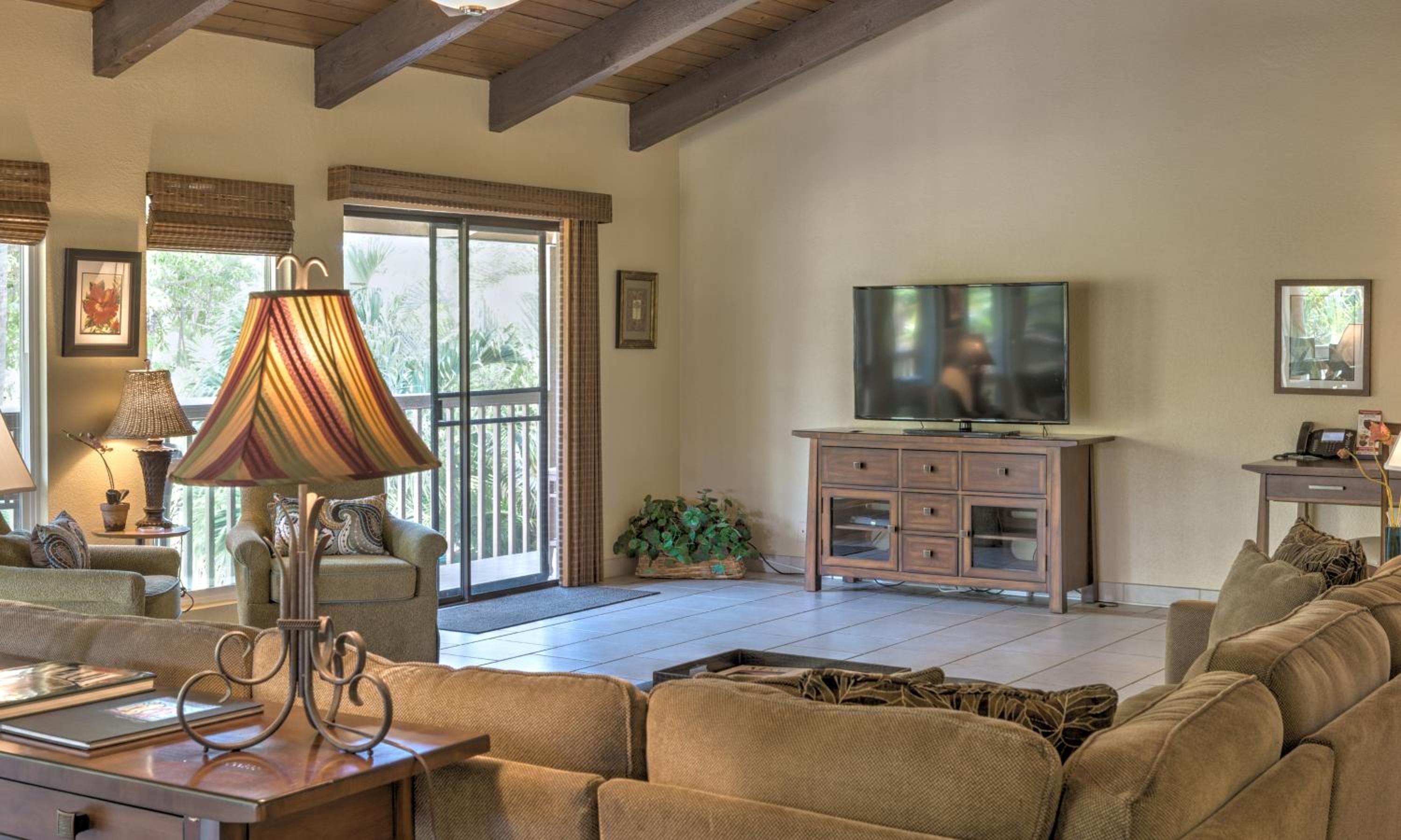 Three-Bedroom Suite - Photo 9