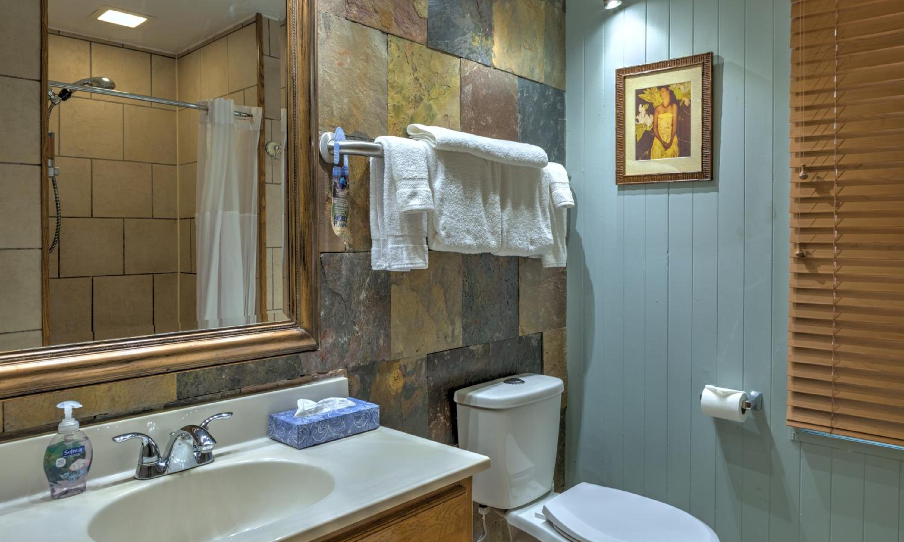 Junior Suite, 1 King Bed, Garden View - Photo 3