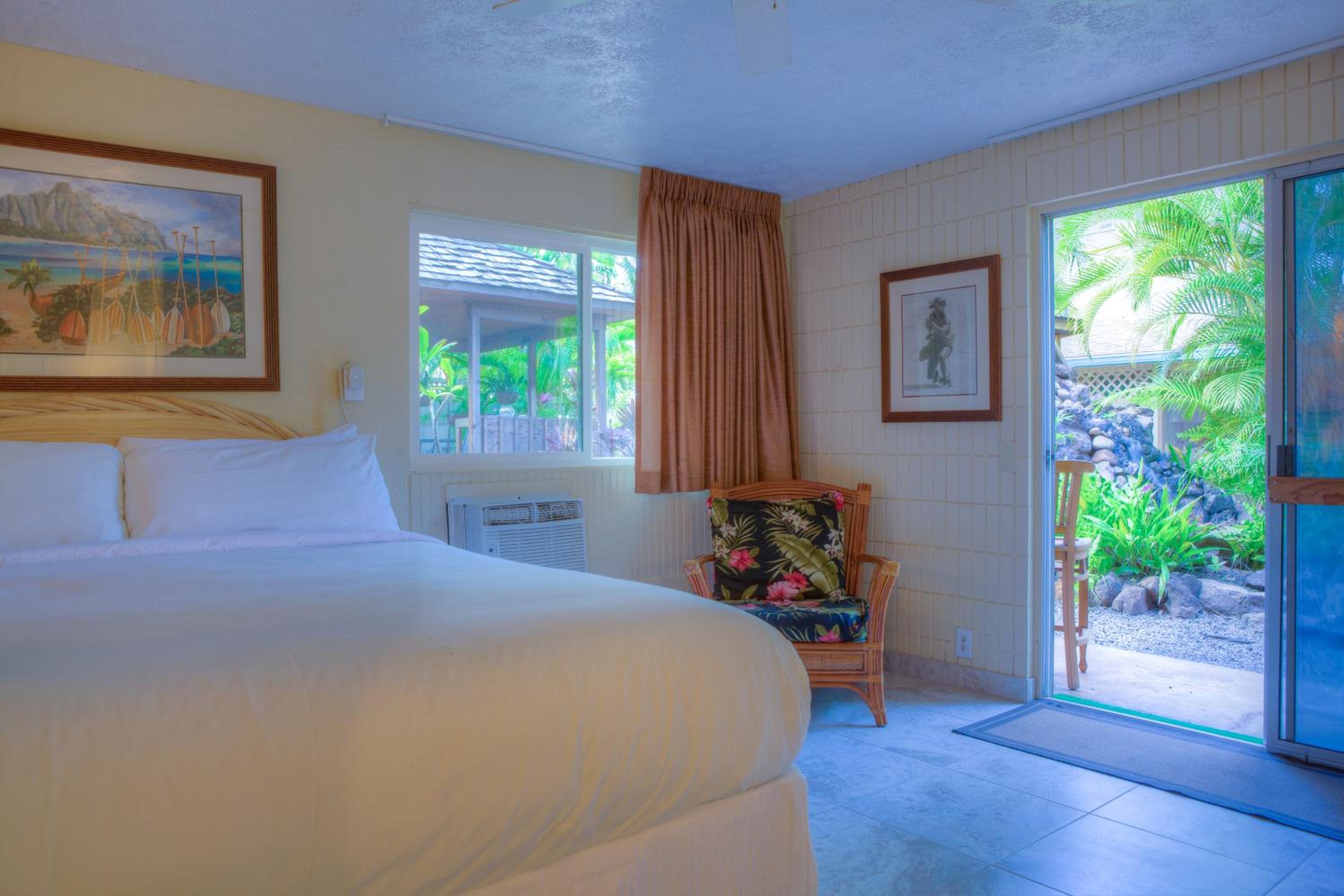 Junior Suite, 1 King Bed, Garden View - Photo 1