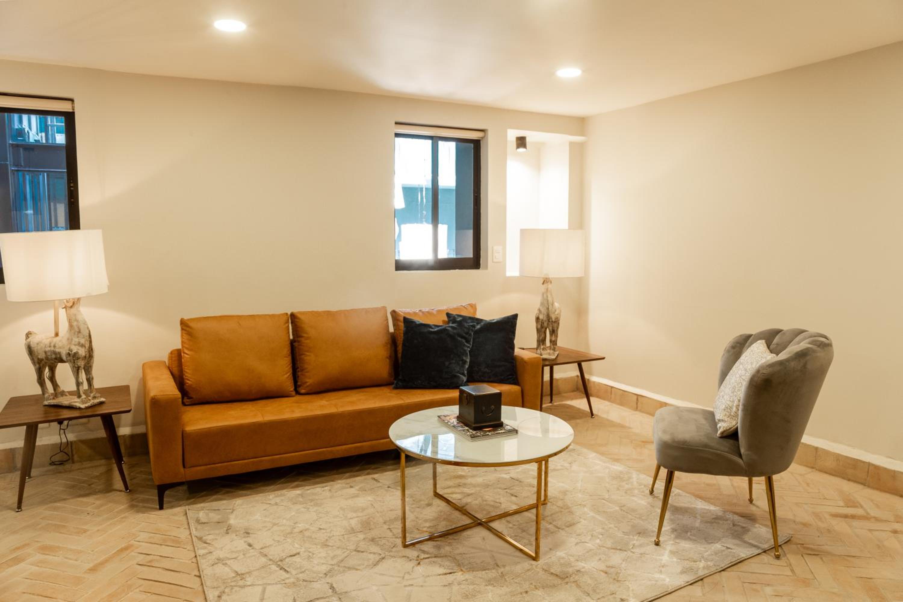 Apartment photo 1