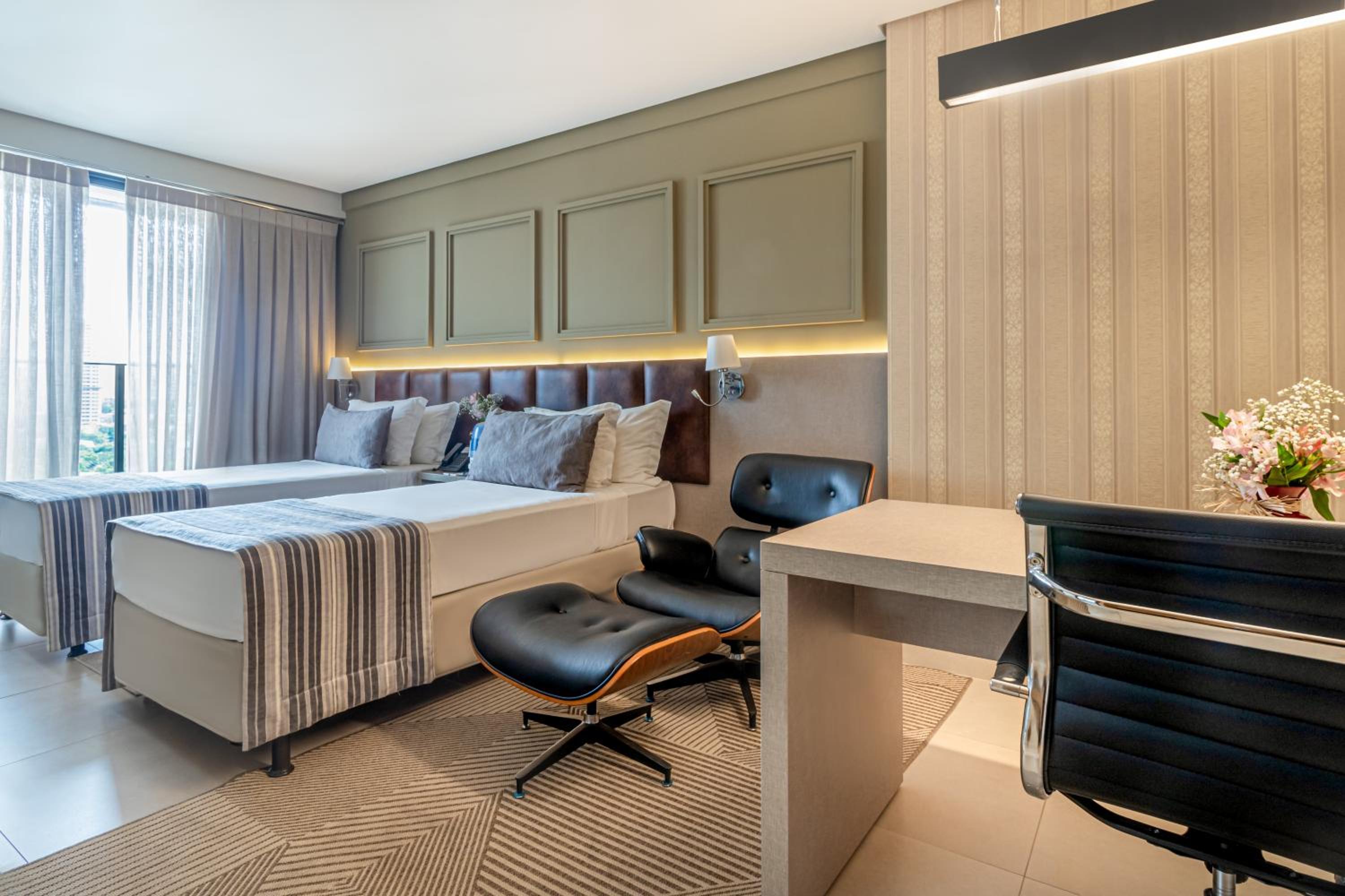 Luxury Twin Room - Photo 9