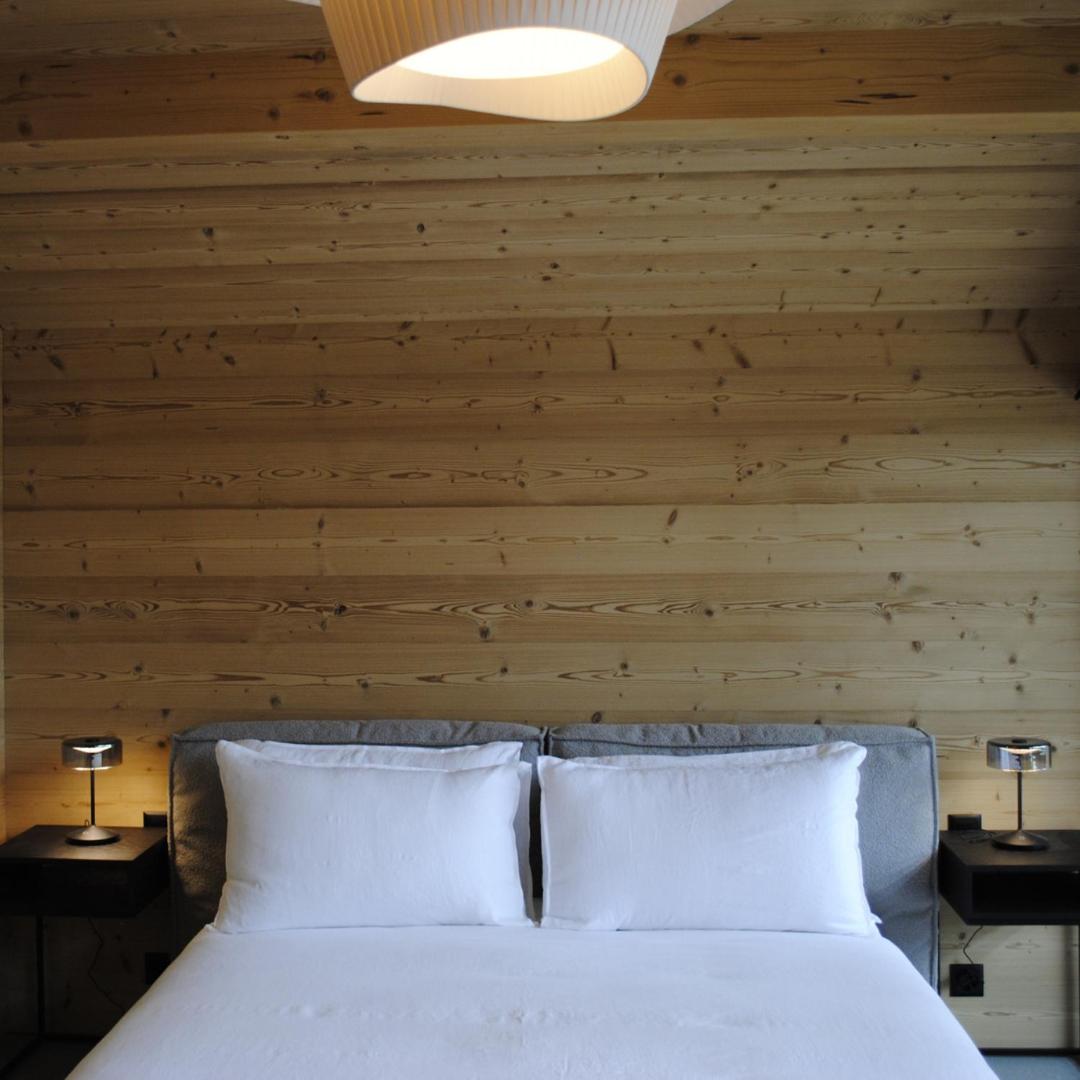Deluxe Double Room with Balcony photo 2