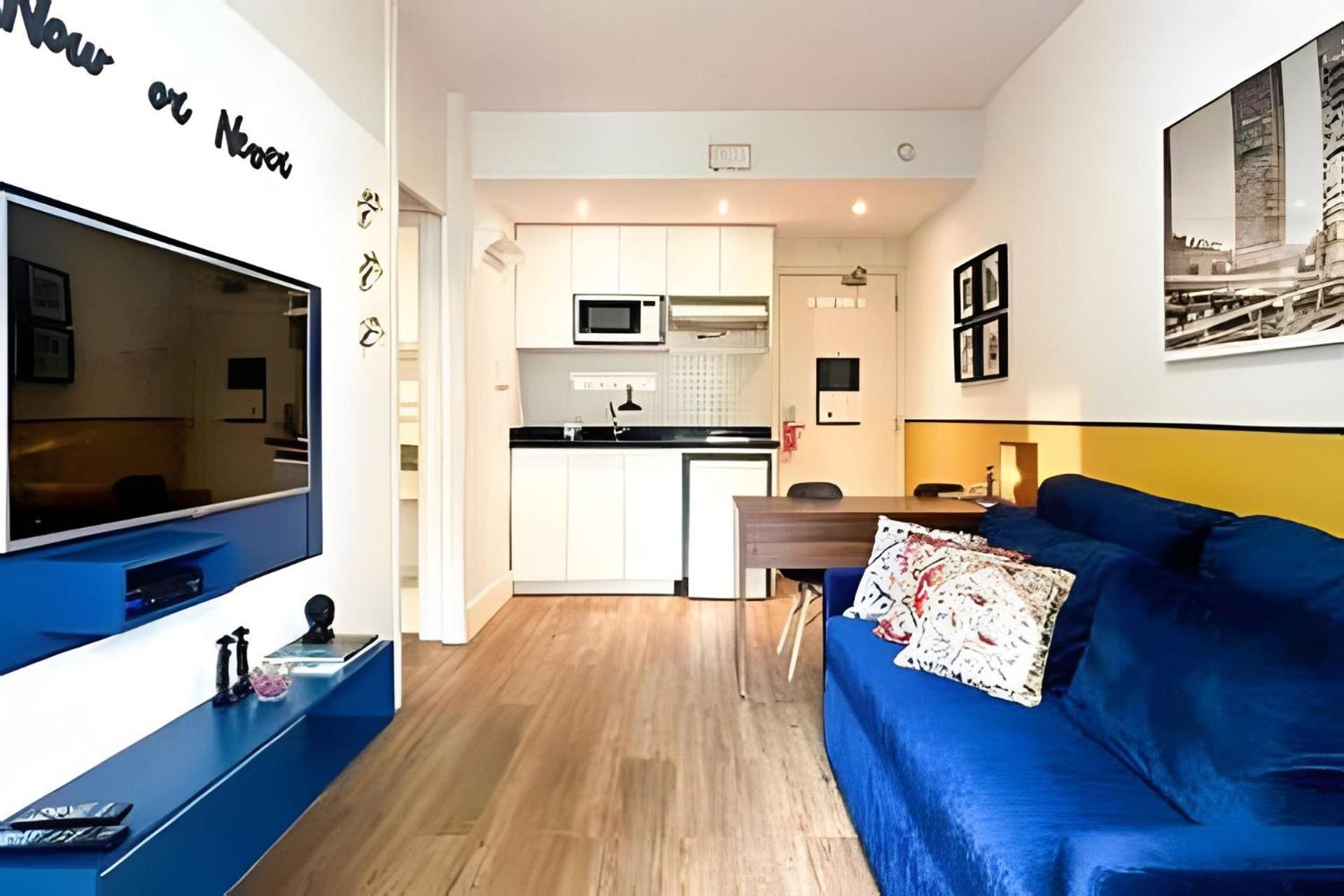 Apartment with Shower