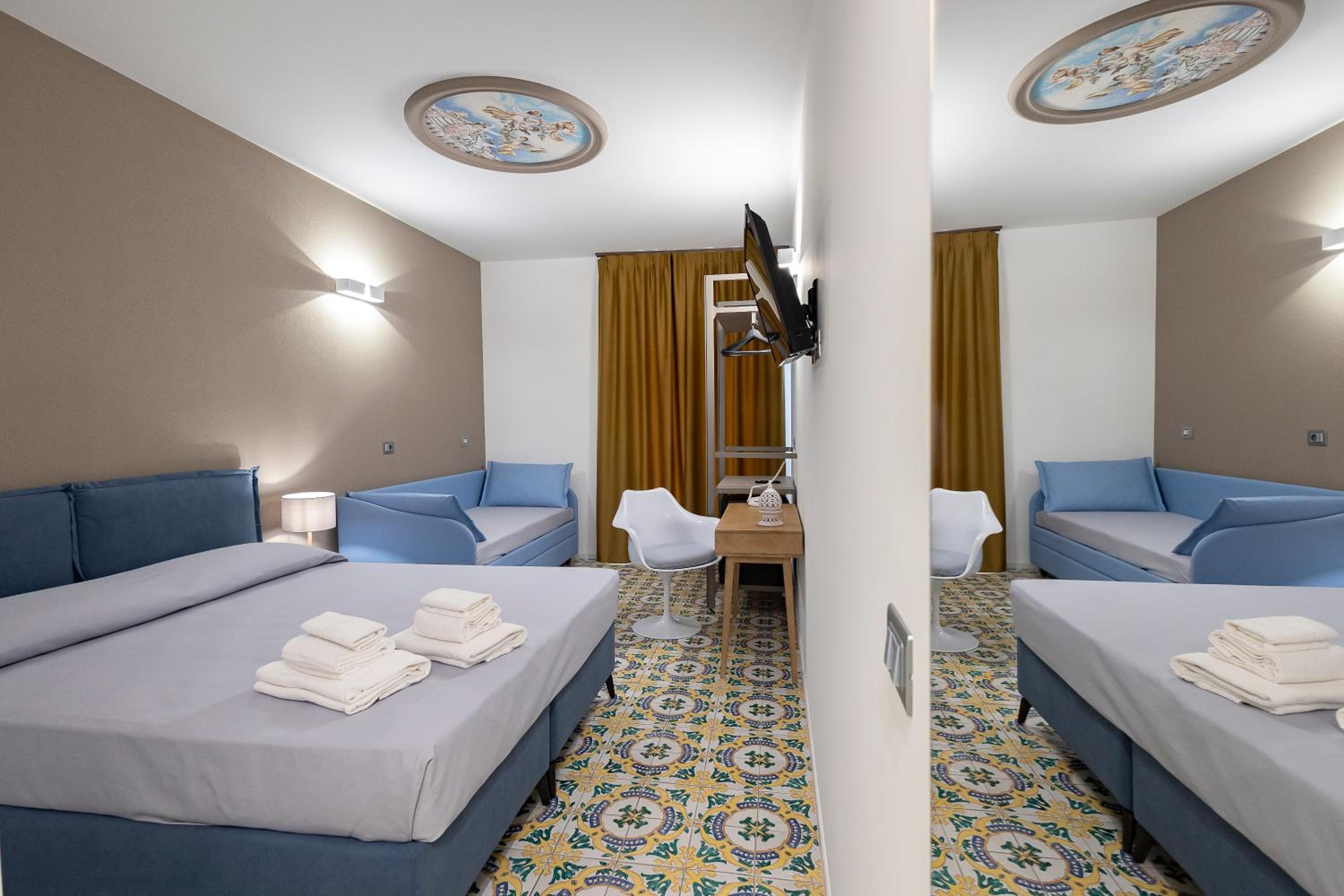 Superior Double Room with Balcony photo 3