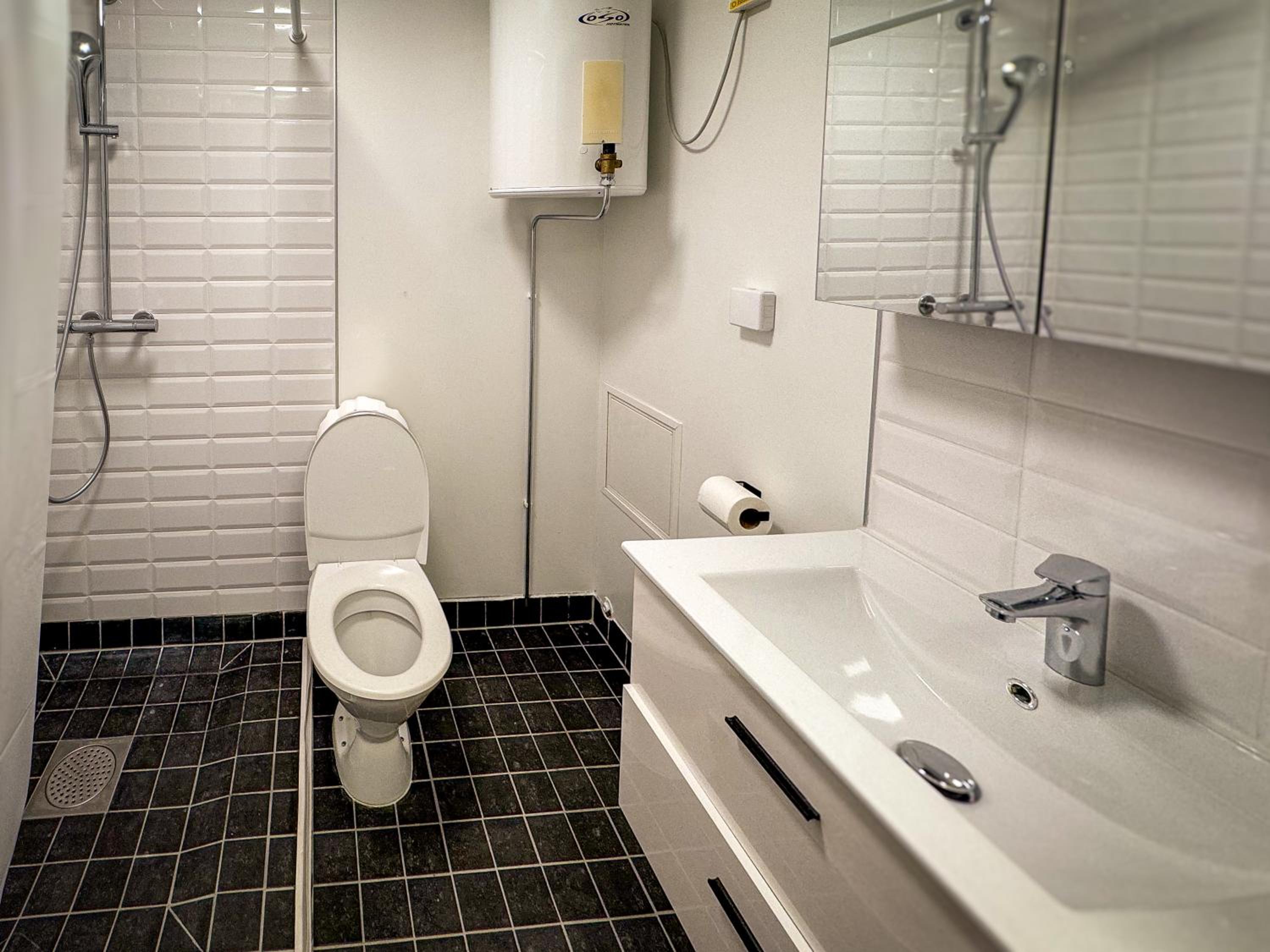 Double Room with Private Bathroom photo 2