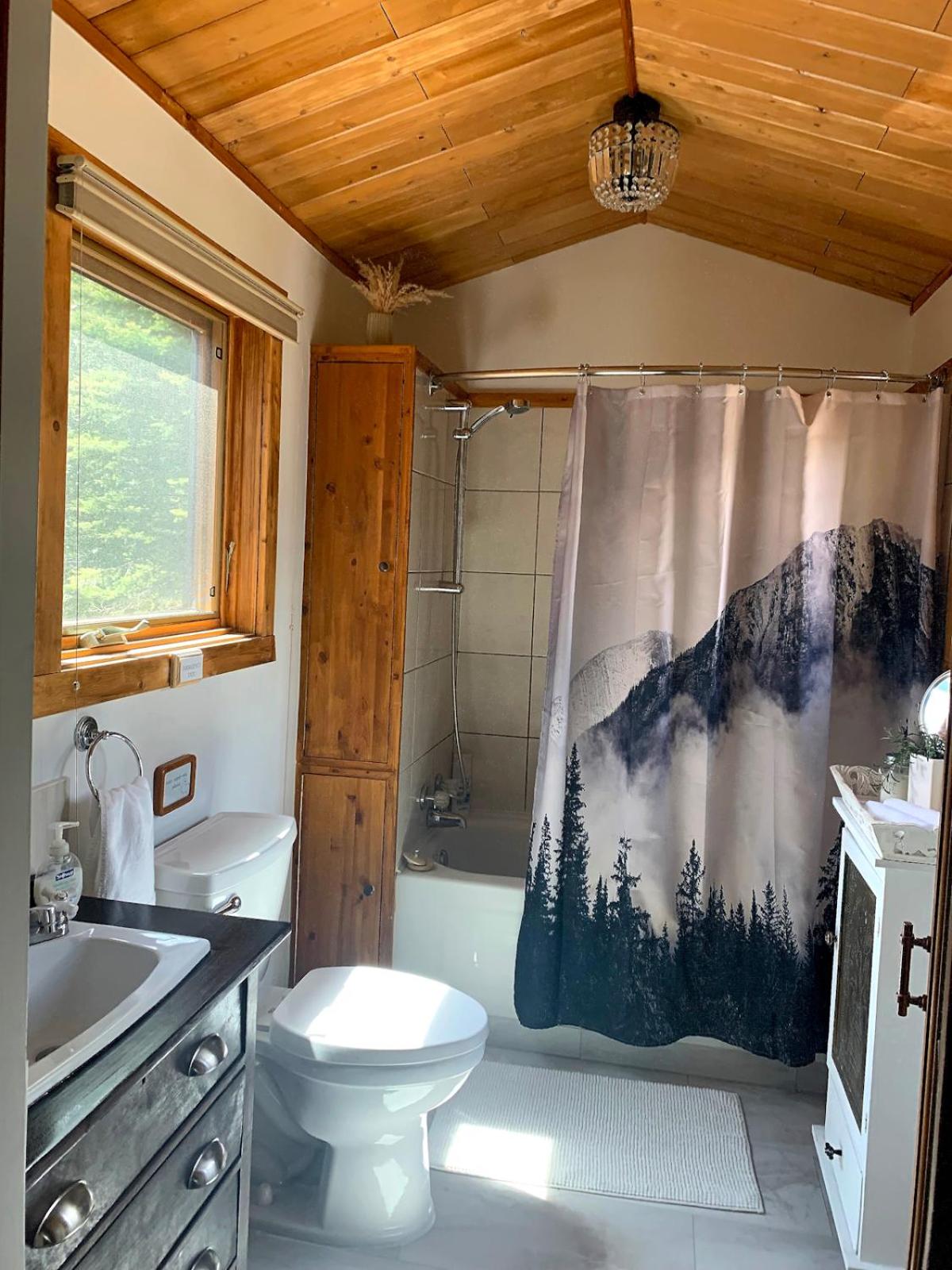 Double Room with Private Bathroom photo 3