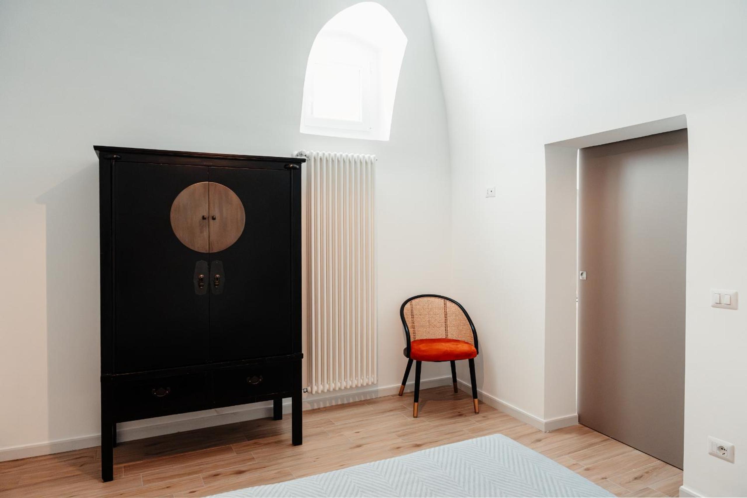 One-Bedroom Apartment with Terrace photo 2