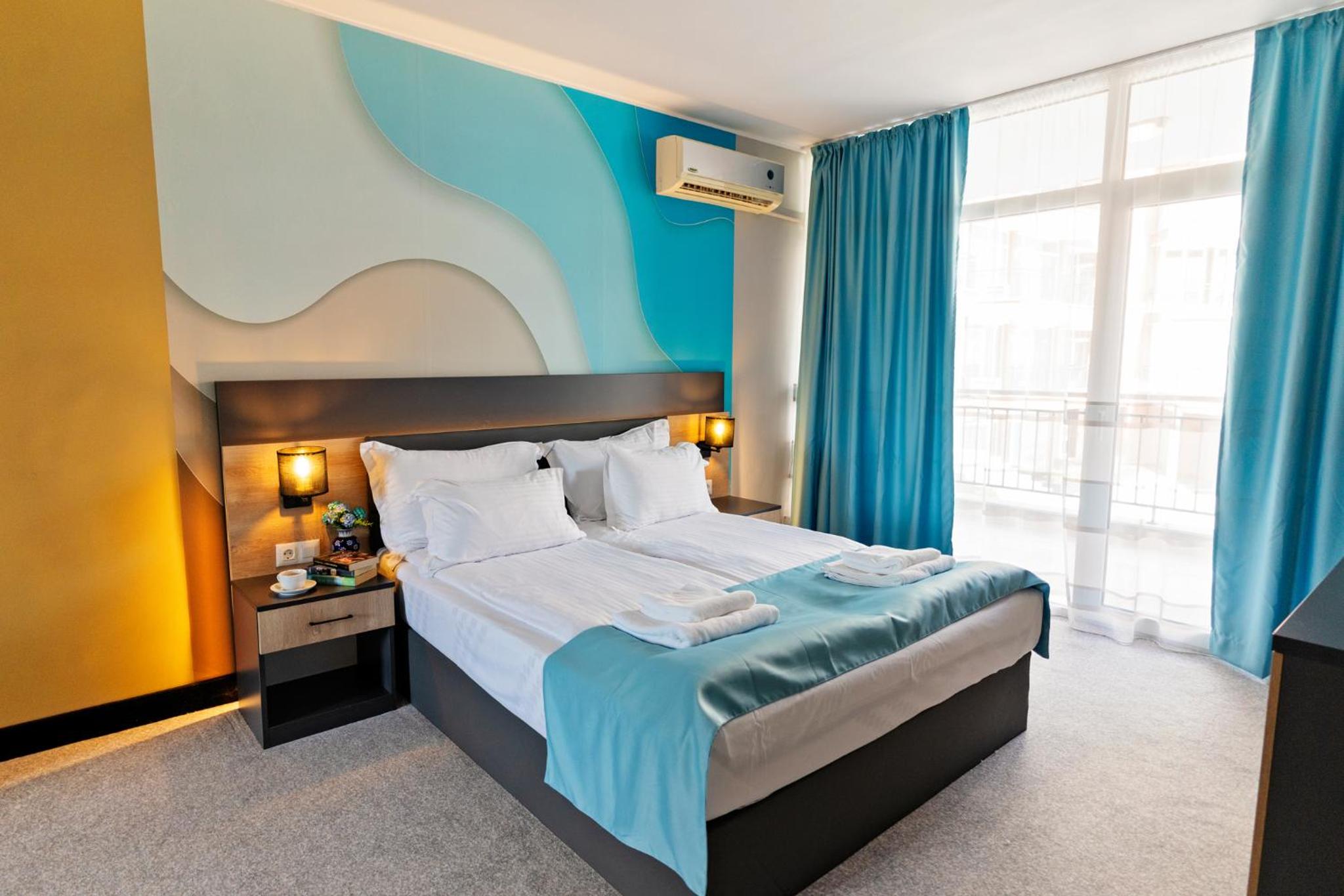 Two-Bedroom Apartment With Bay View photo 2