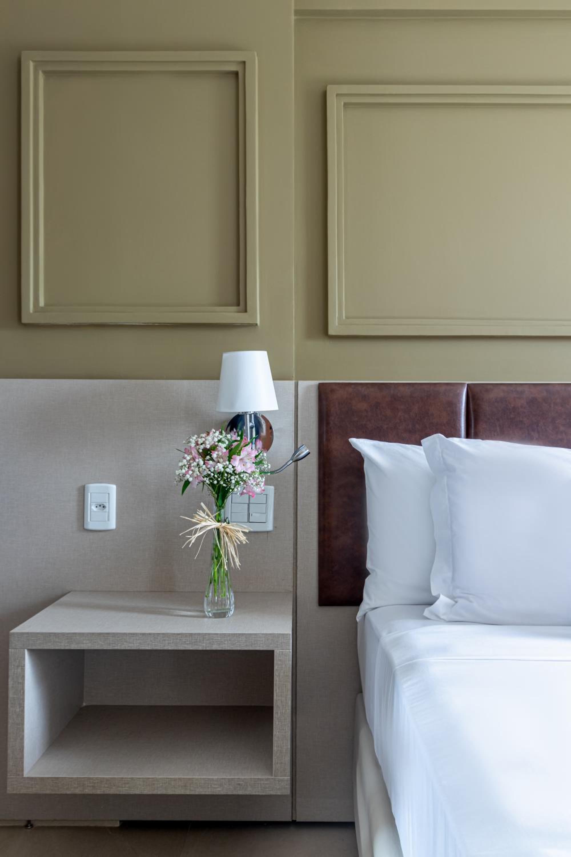 Standard Double Room - Photo 9
