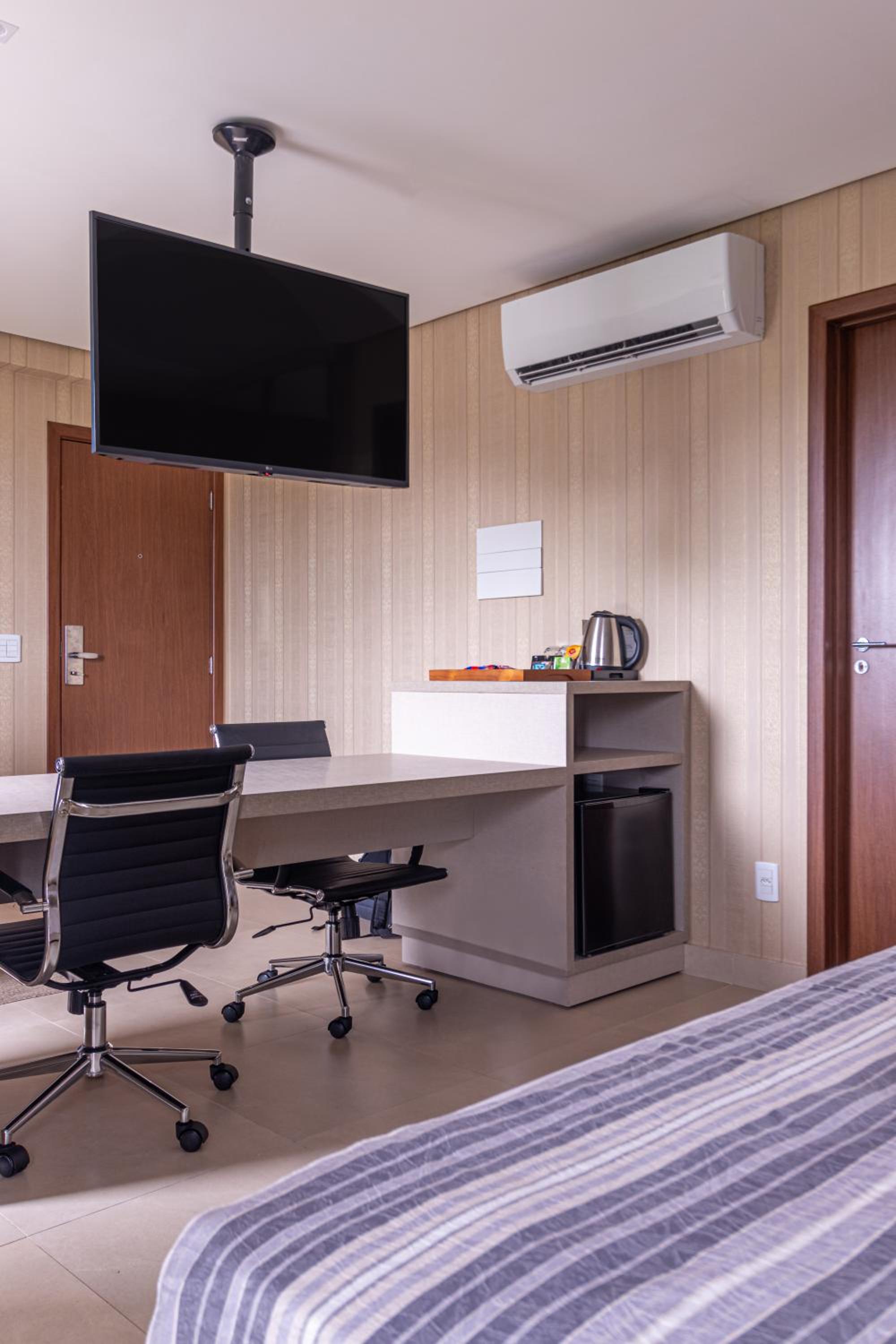 Standard Double Room - Photo 7