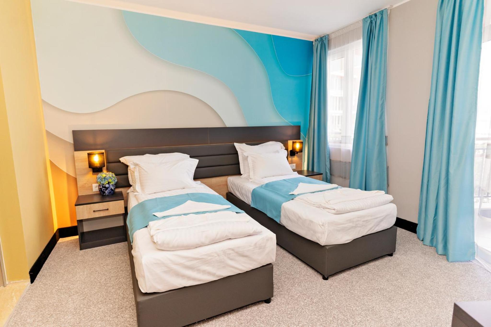 One-Bedroom Apartment With Balcony And Sea View photo 2