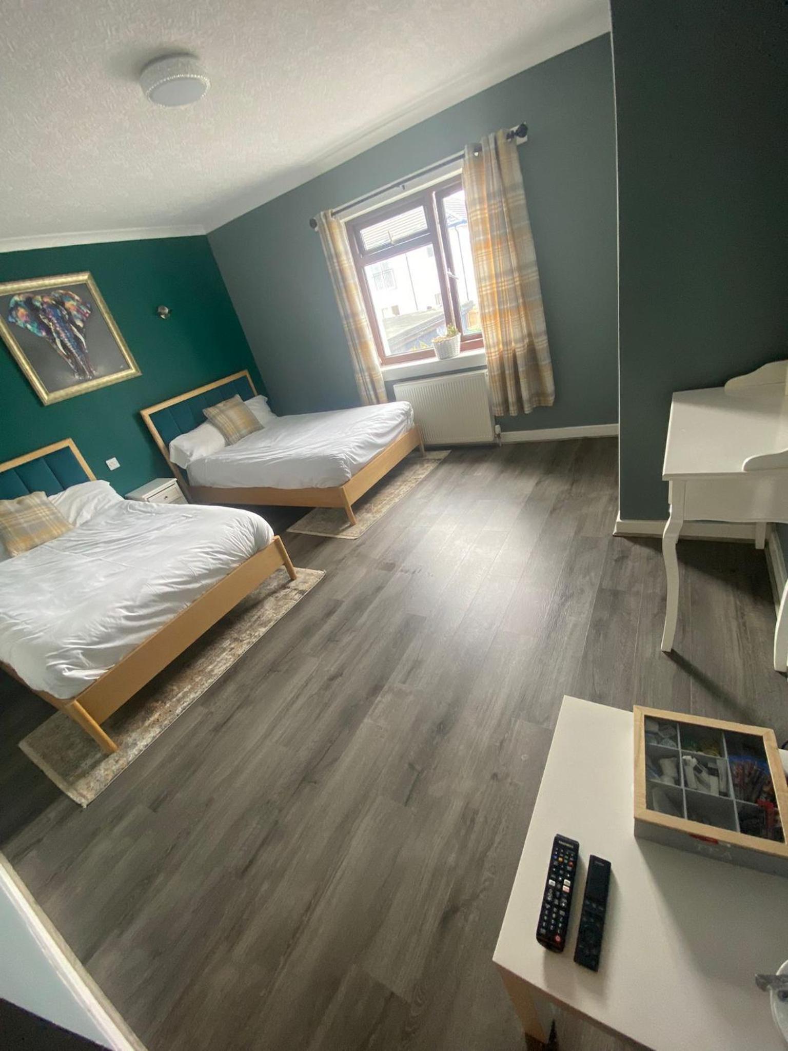 Quadruple Room - Photo 2