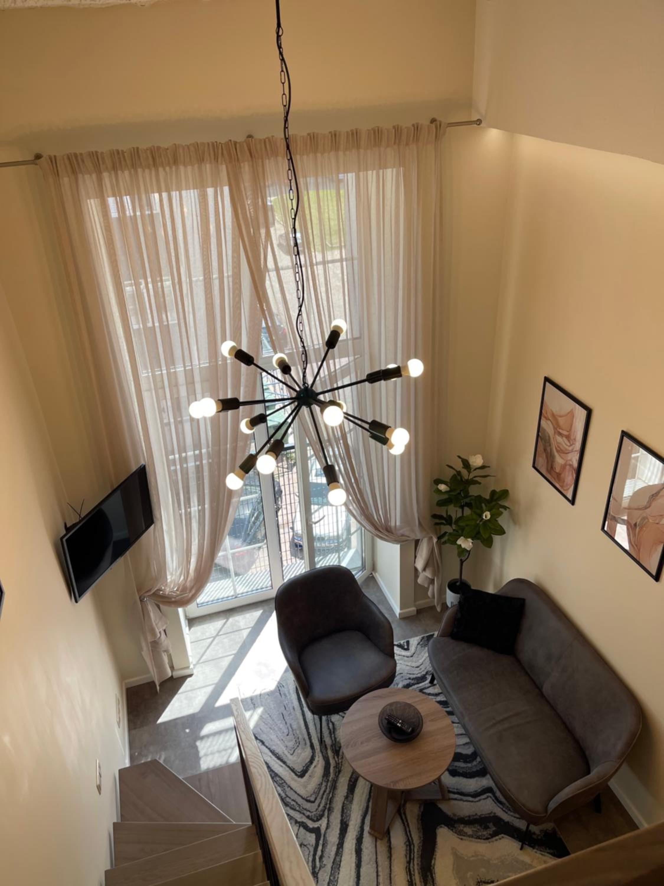 One-Bedroom Apartment photo 2