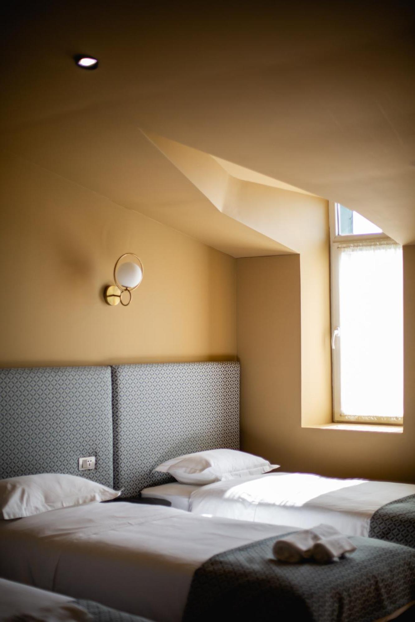 Double or Twin Room with Extra Bed photo 2