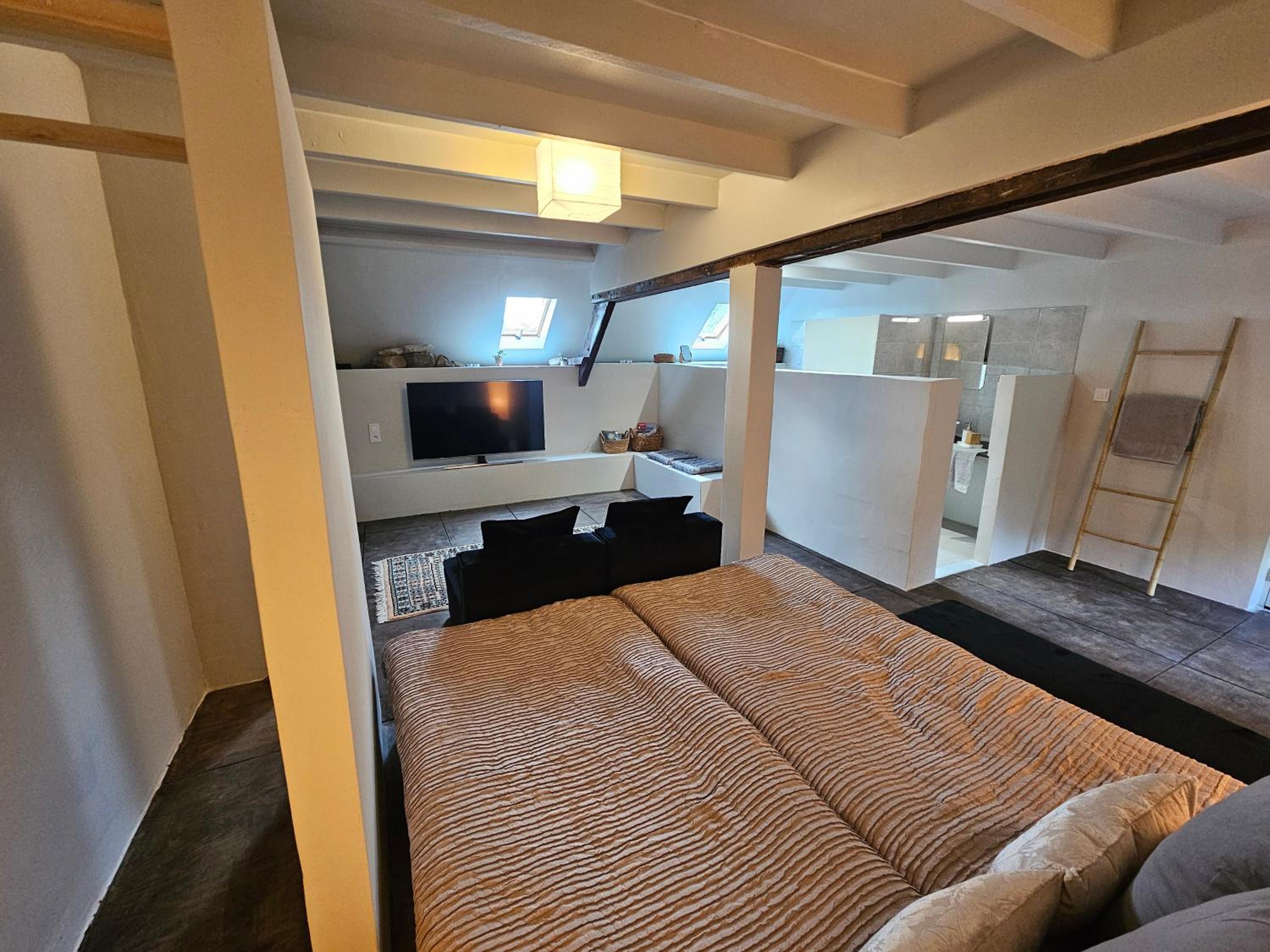 Superior King Room photo 1