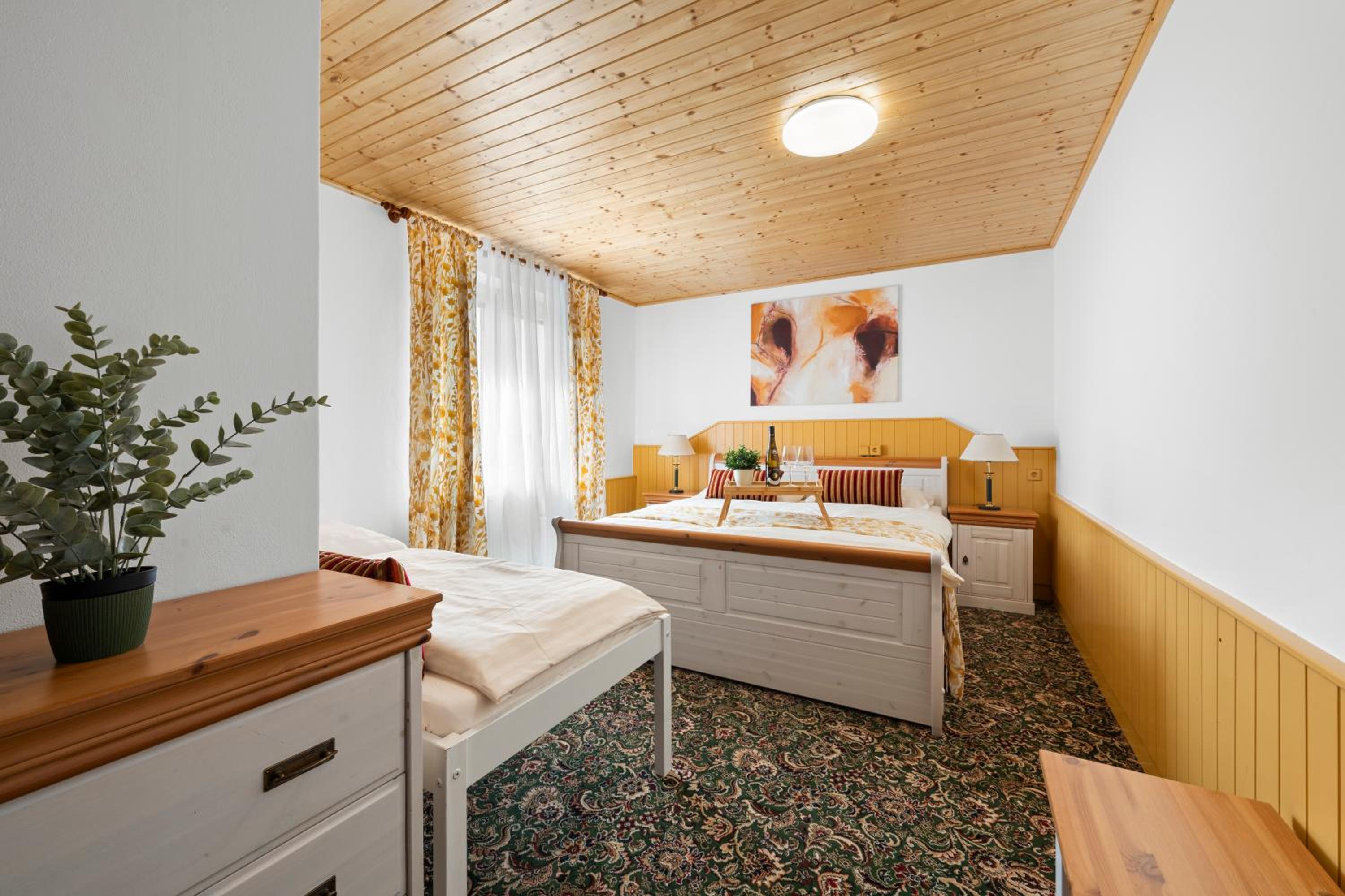 Triple Room with Private Bathroom photo 1