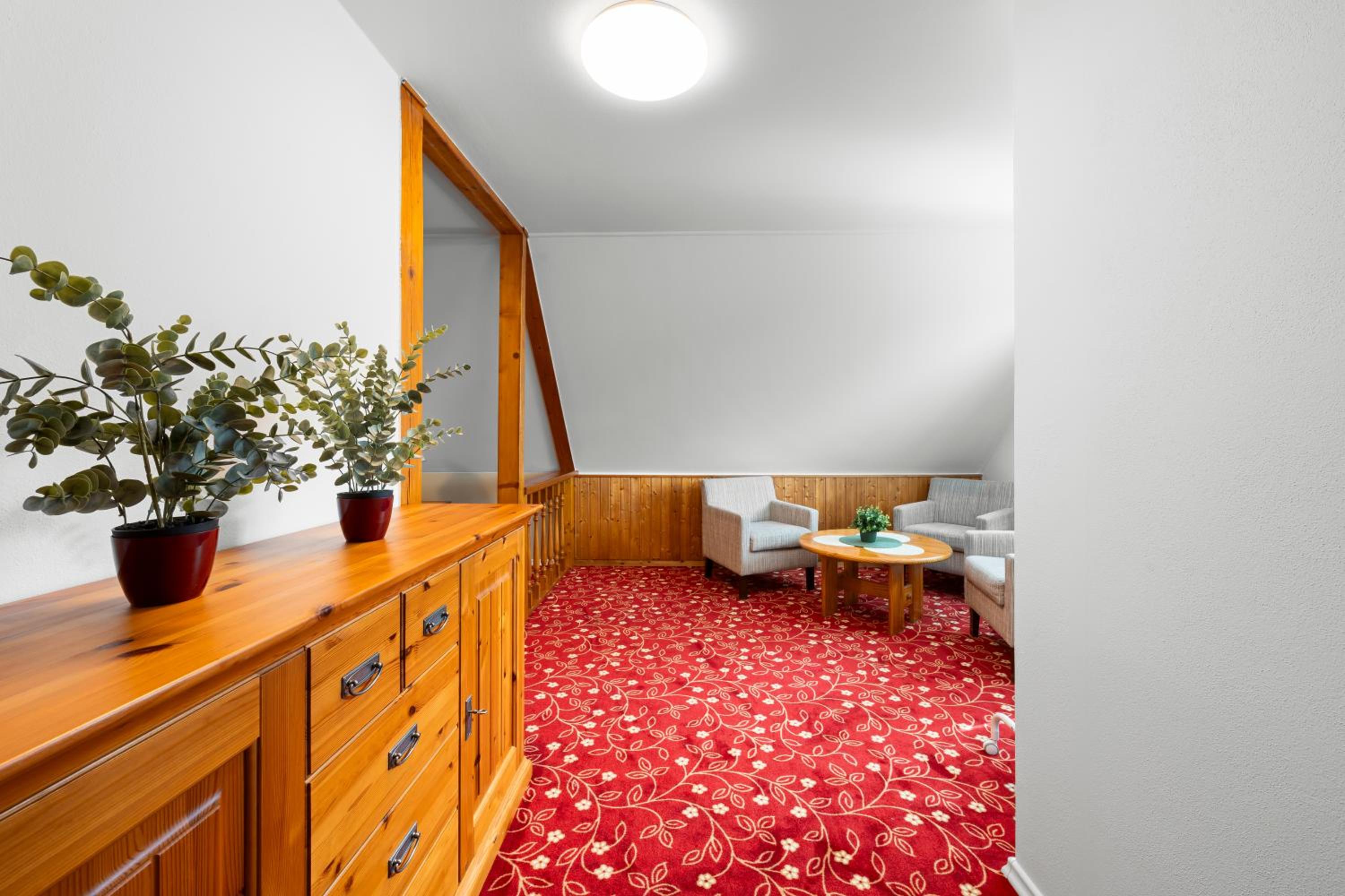 Family Room with Private Bathroom photo 2