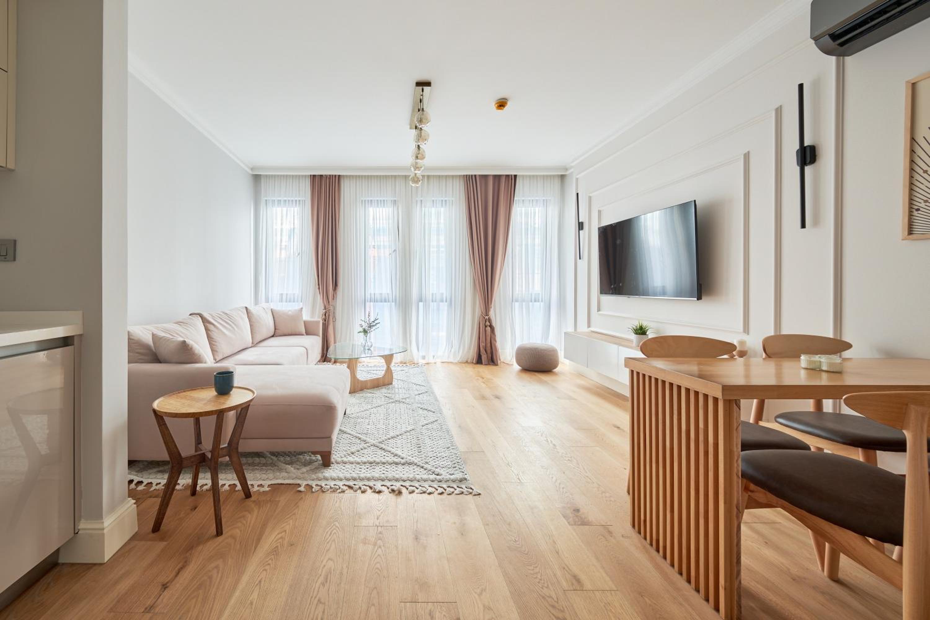 One-Bedroom Superior Apartment