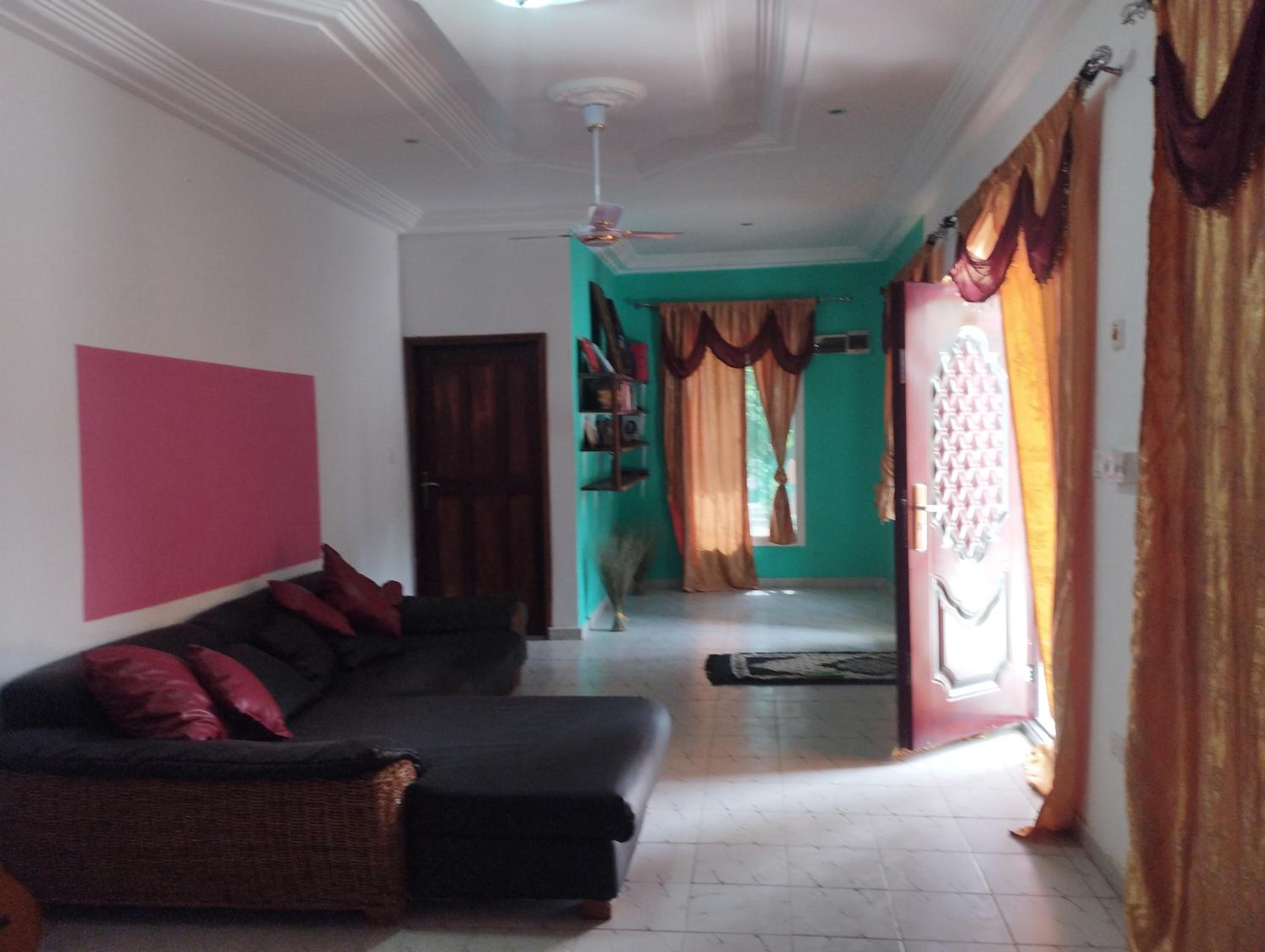 Three-Bedroom Vacation Home  photo 3
