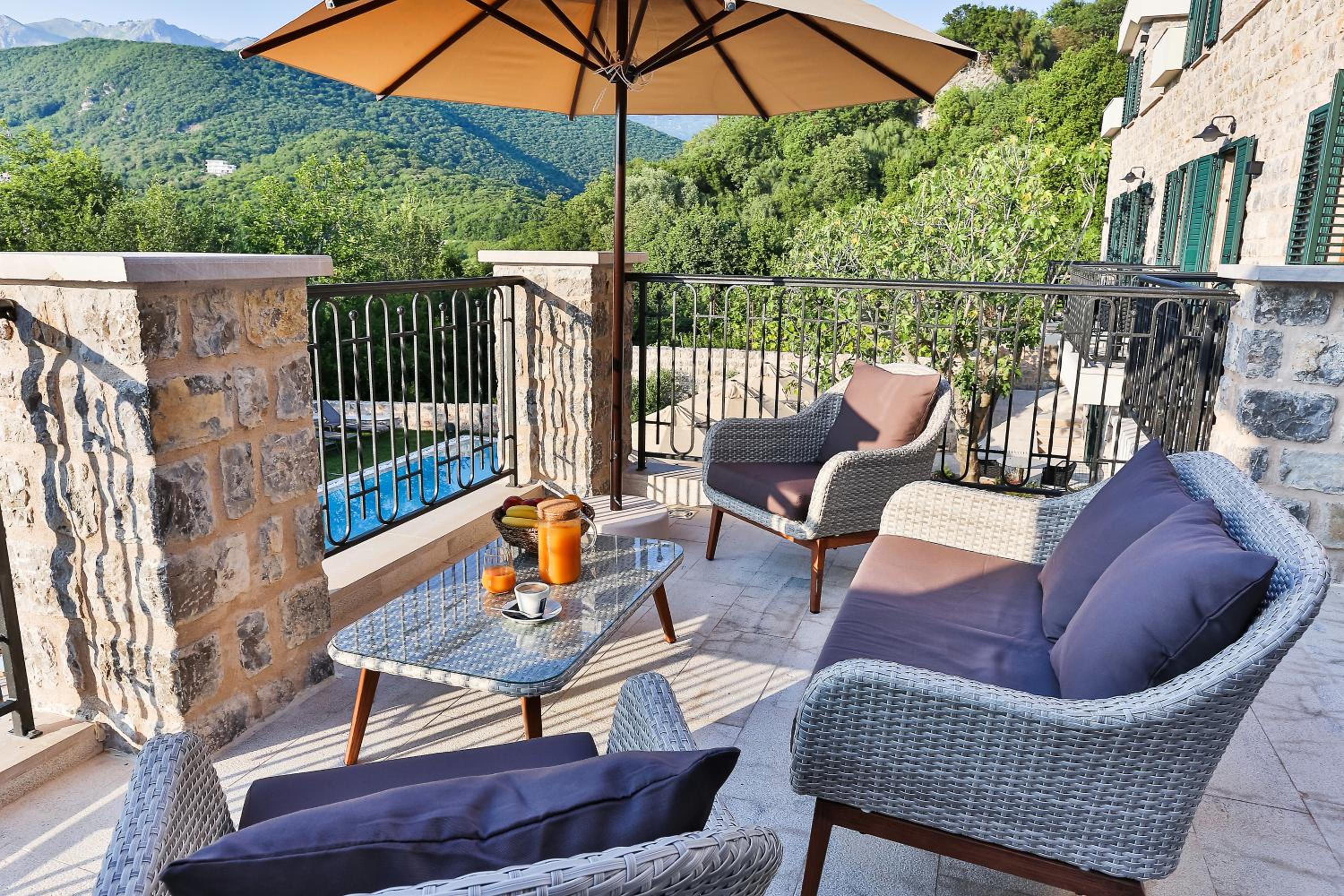 Executive Suite photo 2