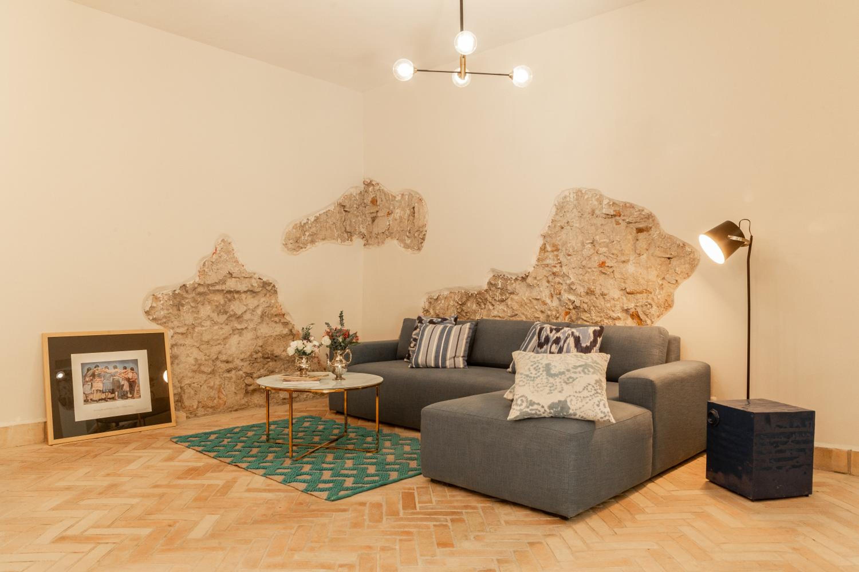 Apartment photo 1