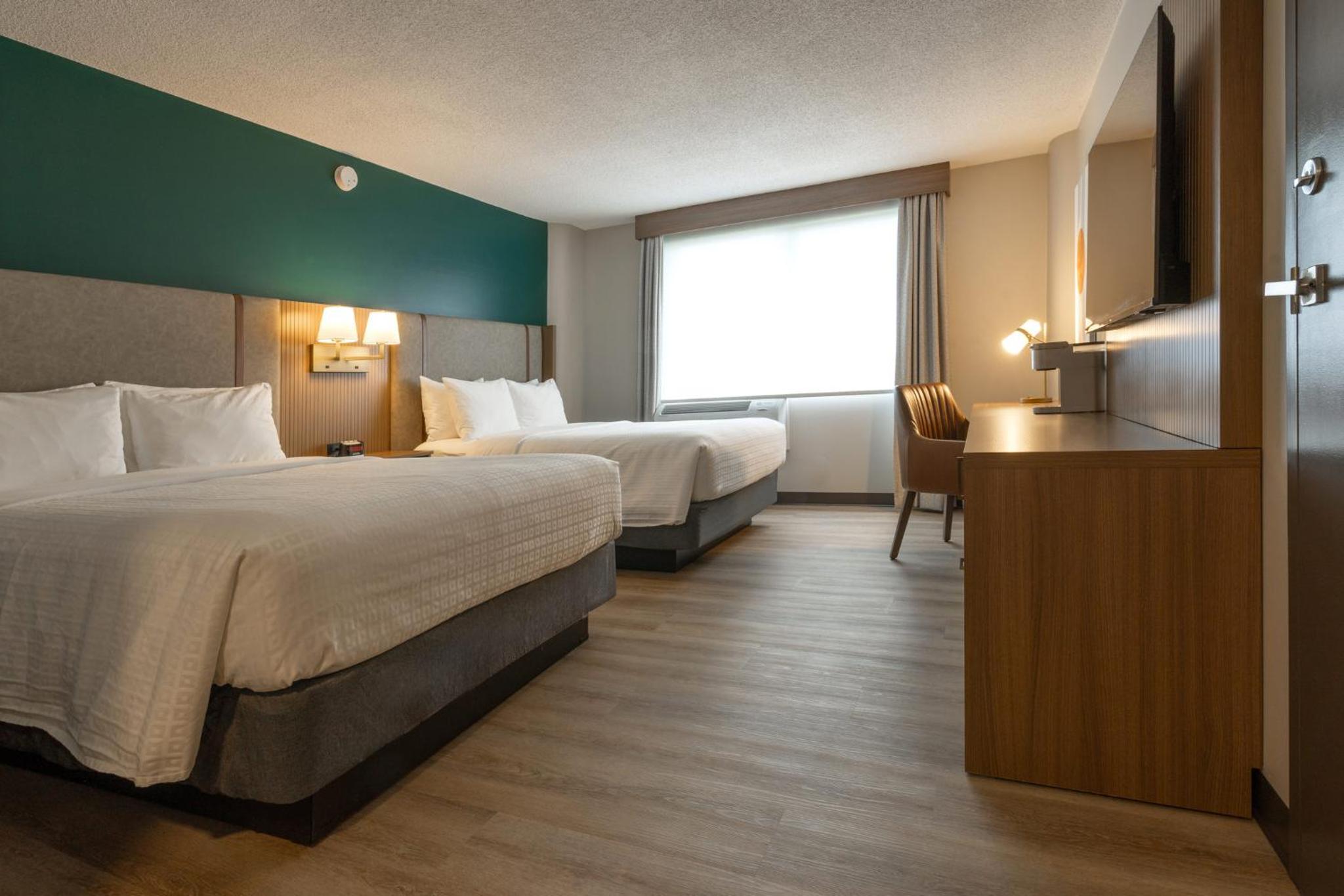 Standard Room with Two Queen Beds - Photo 1