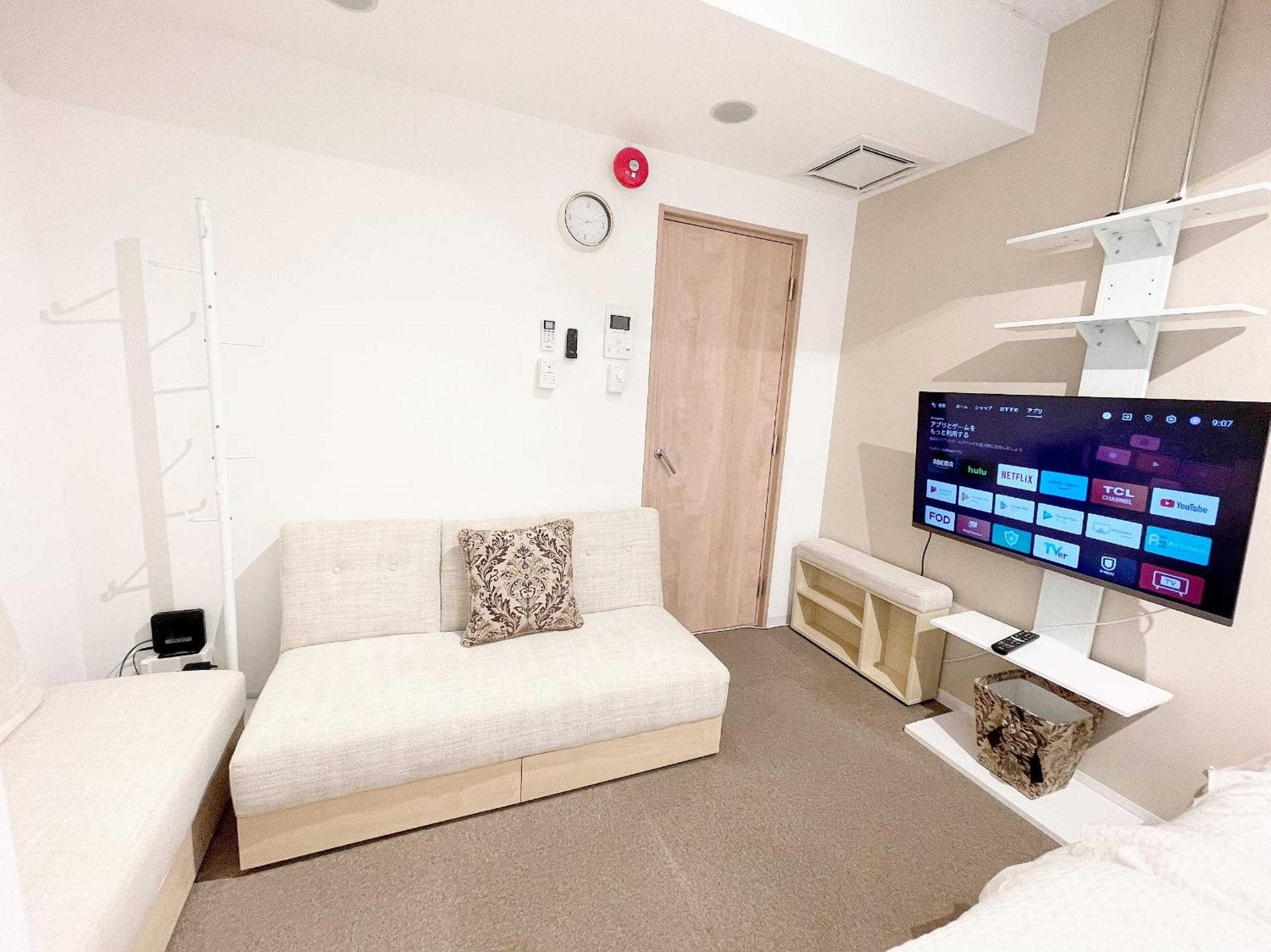 One-Bedroom Apartment photo 2