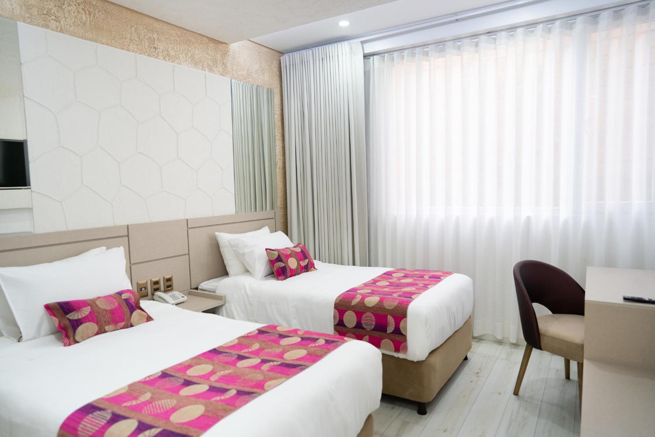 Deluxe Double Room photo 2