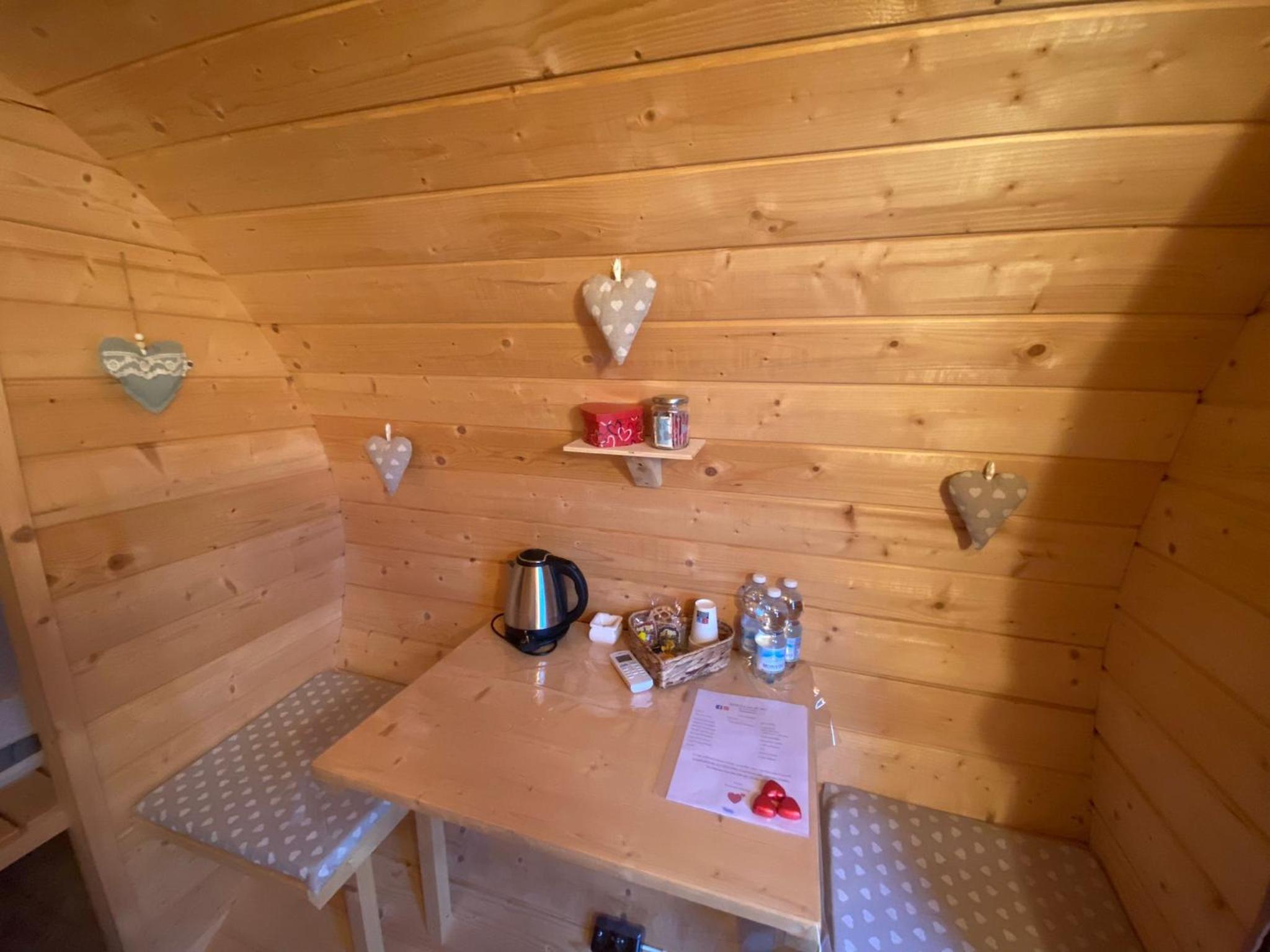 Double Room with Private External Bathroom photo 2
