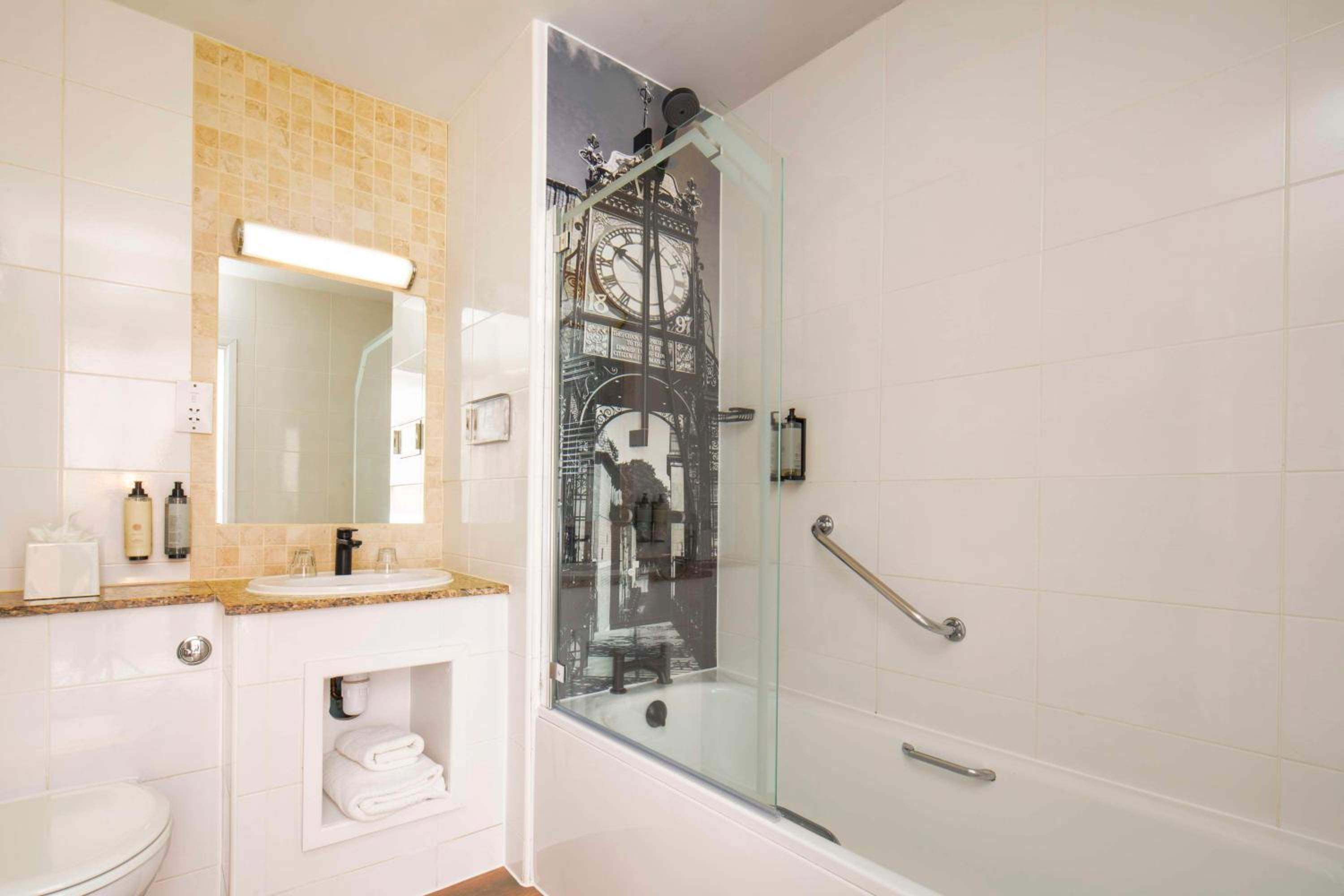Small Double Room - Non-Smoking - Photo 3
