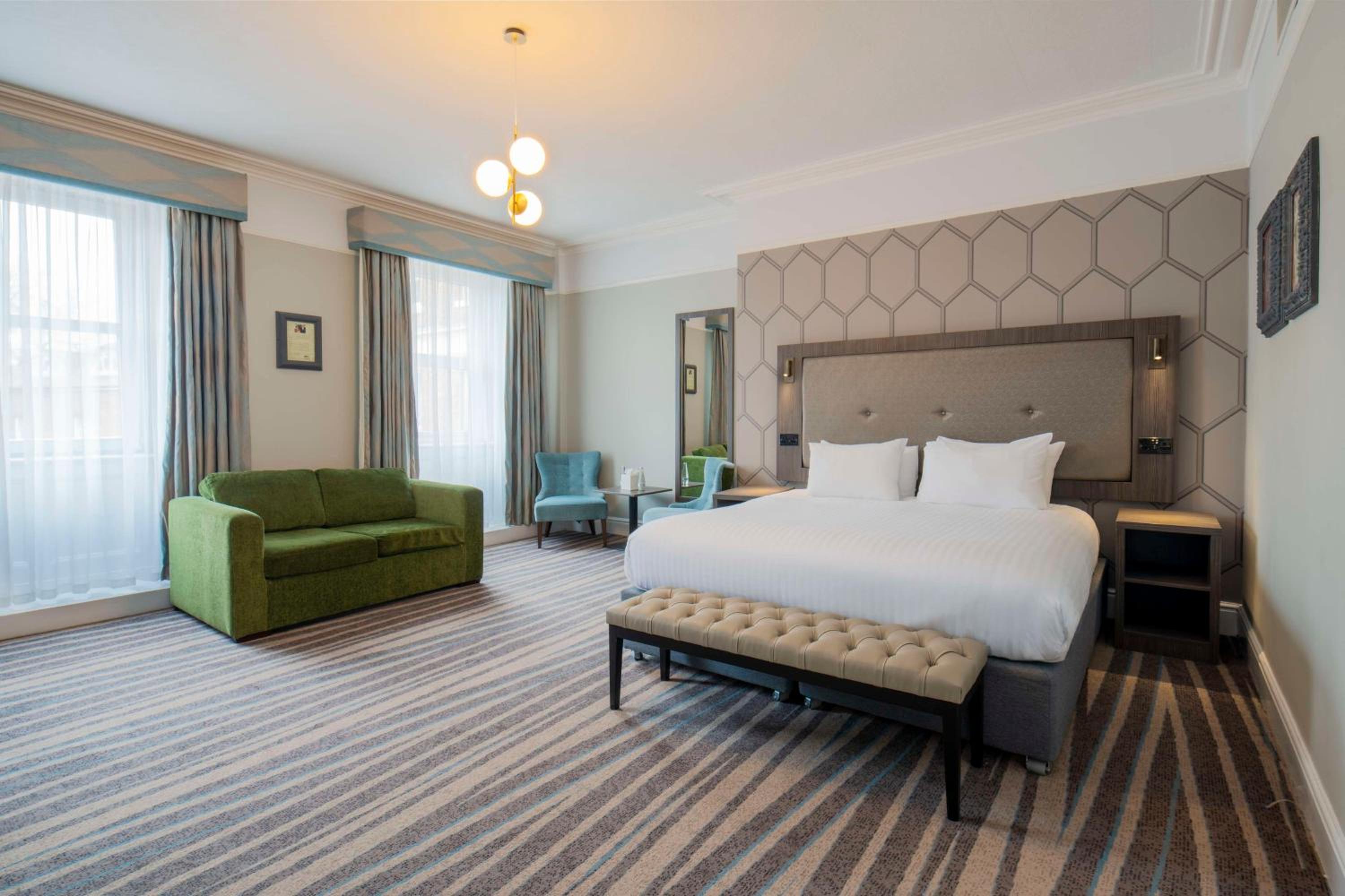 Superior Double Room with Sofa Bed - Non-Smoking - Photo 1