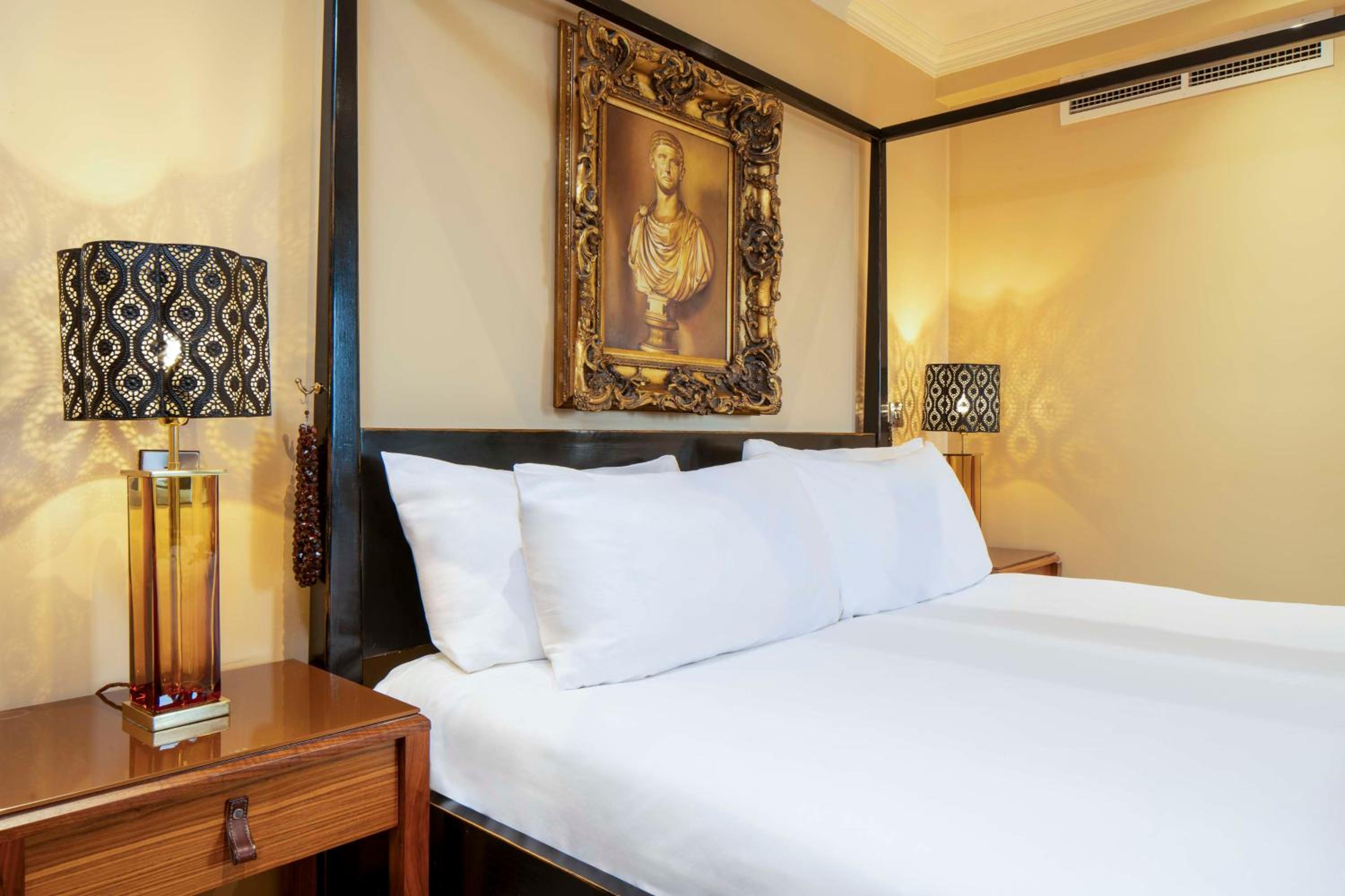 Junior King Suite - Photo 1