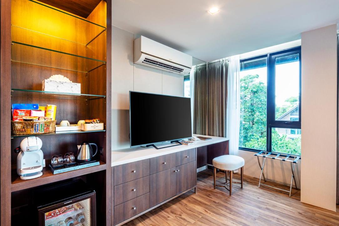 Double Room with Pool View photo 2