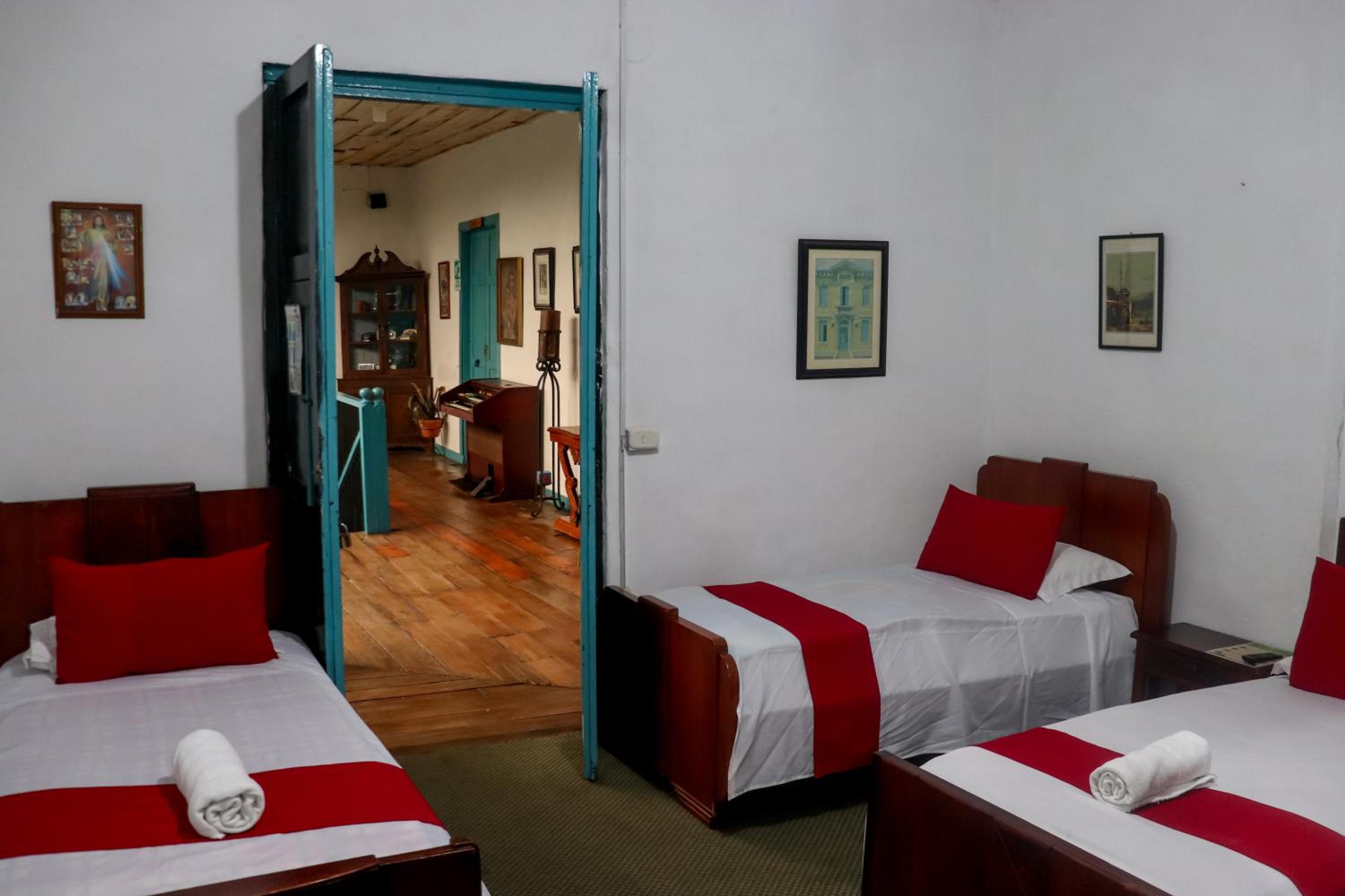 Double Room (1 Adult + 1 Child) photo 3