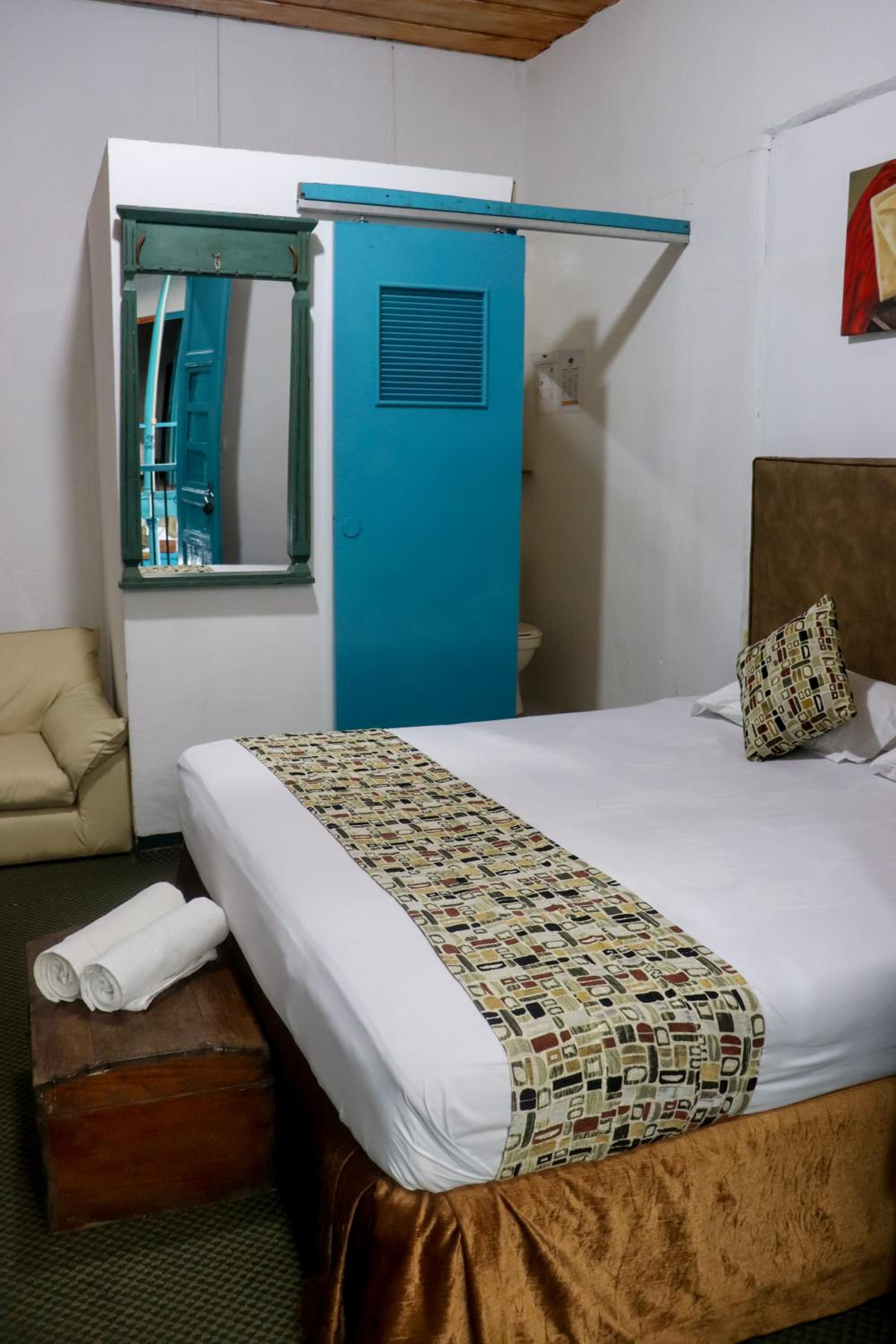 Double Room With Private Bathroom photo 1