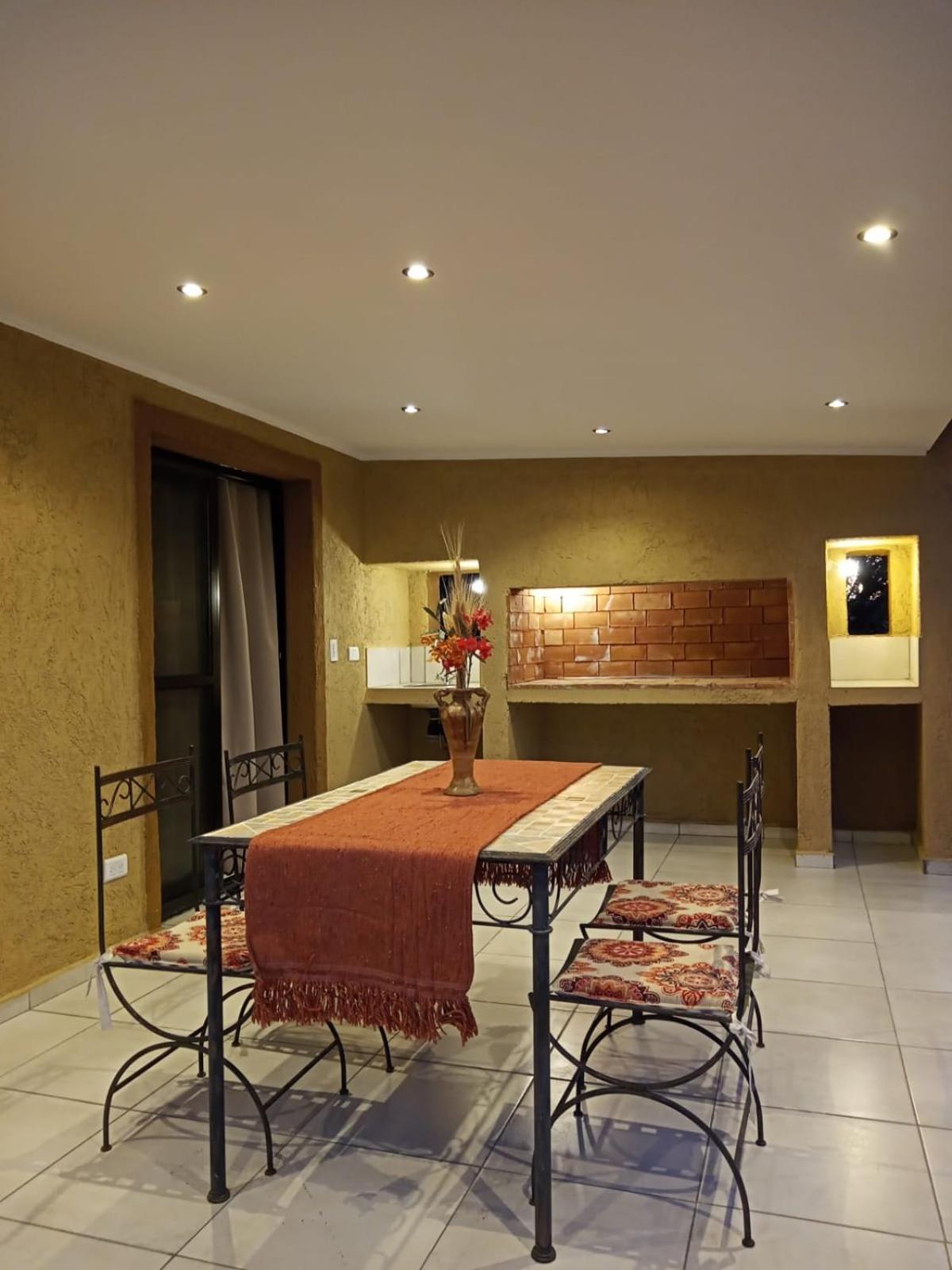 One-Bedroom House photo 3